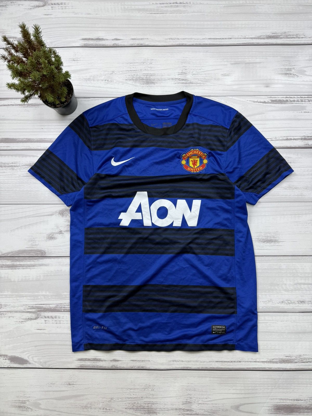 Nike Manchester United Away football 2011 Soccer Nike Jersey Size US M / EU 48-50 / 2 - 1 Thumbnail
