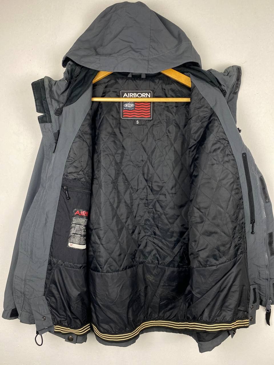 Japanese Brand airborn ski clothing nice design jacket Size US S / EU 44-46 / 1 - 6 Thumbnail