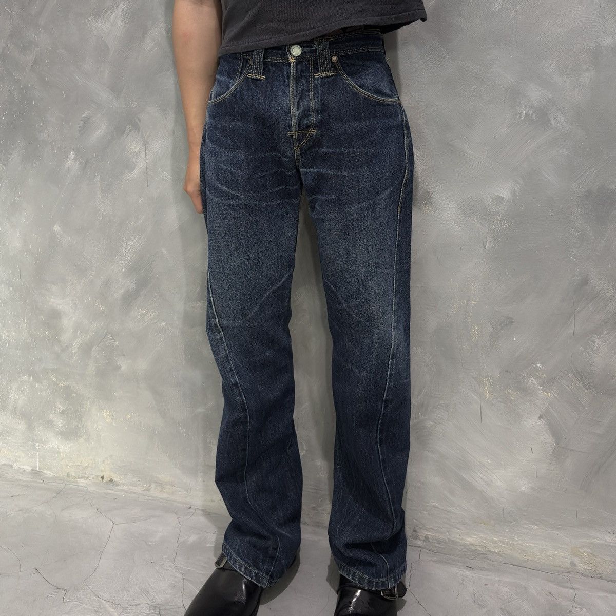 Levi's Rare Vintage 90s Levi’s Engineered Size US 30 / EU 46 - 1 Thumbnail