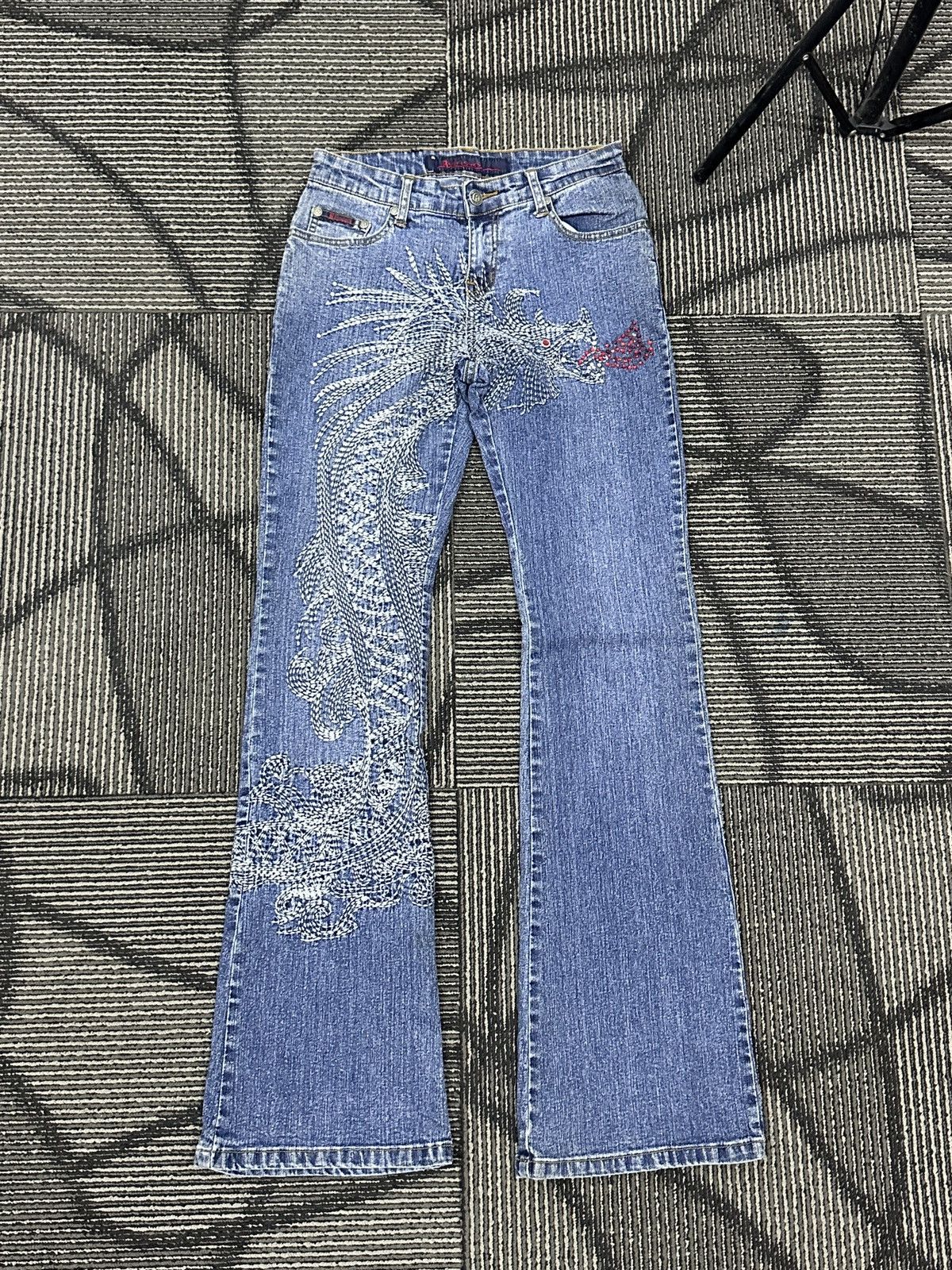 If Six Was Nine Y2K Rosy Love’s Jeans Dragon Design Flare Jean Size 26" / US 2 / IT 38 - 3 Thumbnail