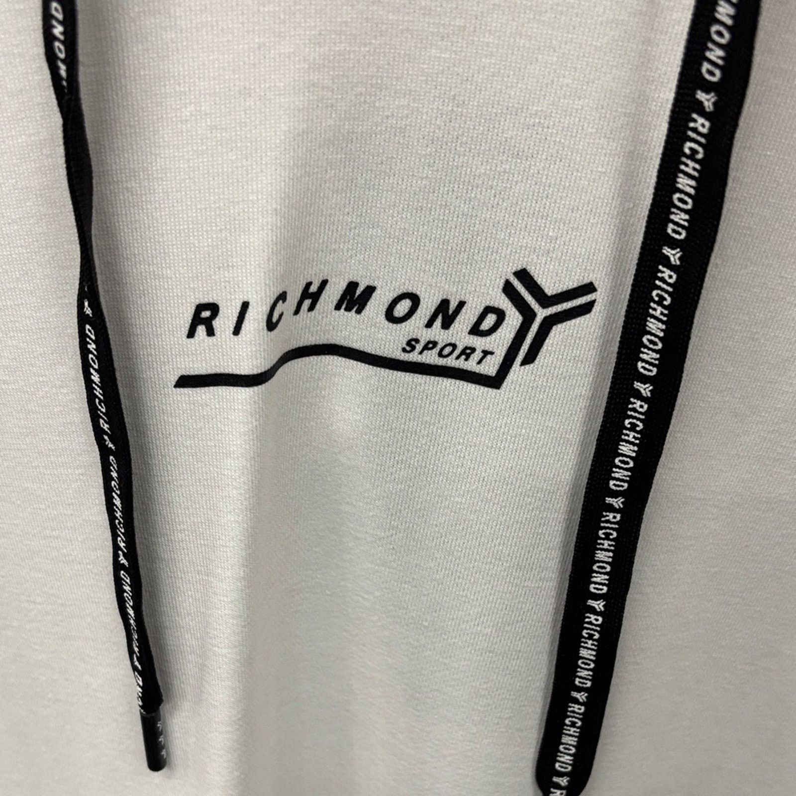 John Richmond NWT John Richmond Sport White Hoodie unisex Size L Size L / US 10 / IT 46 - 3 Thumbnail