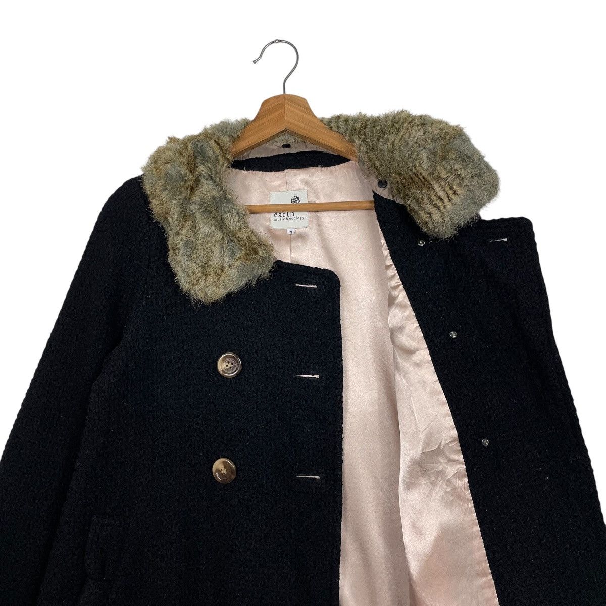 Japanese Brand Earth Music & Ecology Double Breasted Coat With Fur Colar Size S / US 4 / IT 40 - 11 Thumbnail
