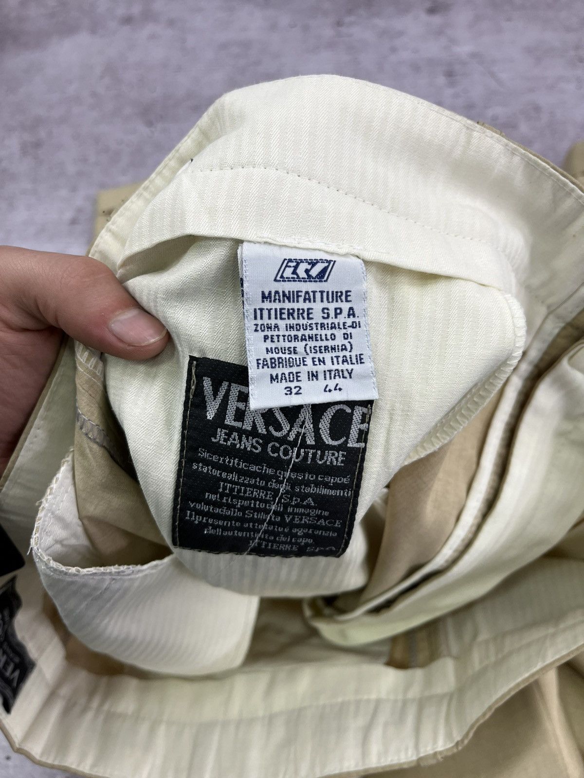 Versace × Vintage Versace vintage joggers size 32 Size US 32 / EU 48 - 7 Thumbnail