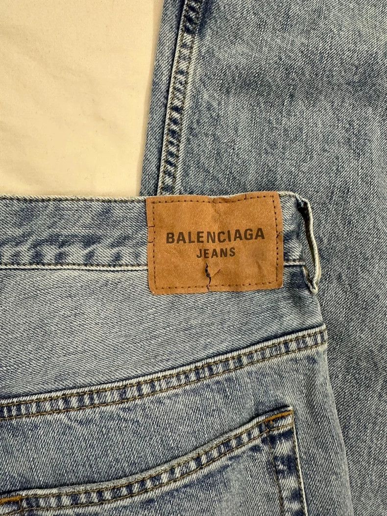 Balenciaga Balenciaga size S Hole Distressed Hem Jeans Size US 27 - 3 Thumbnail