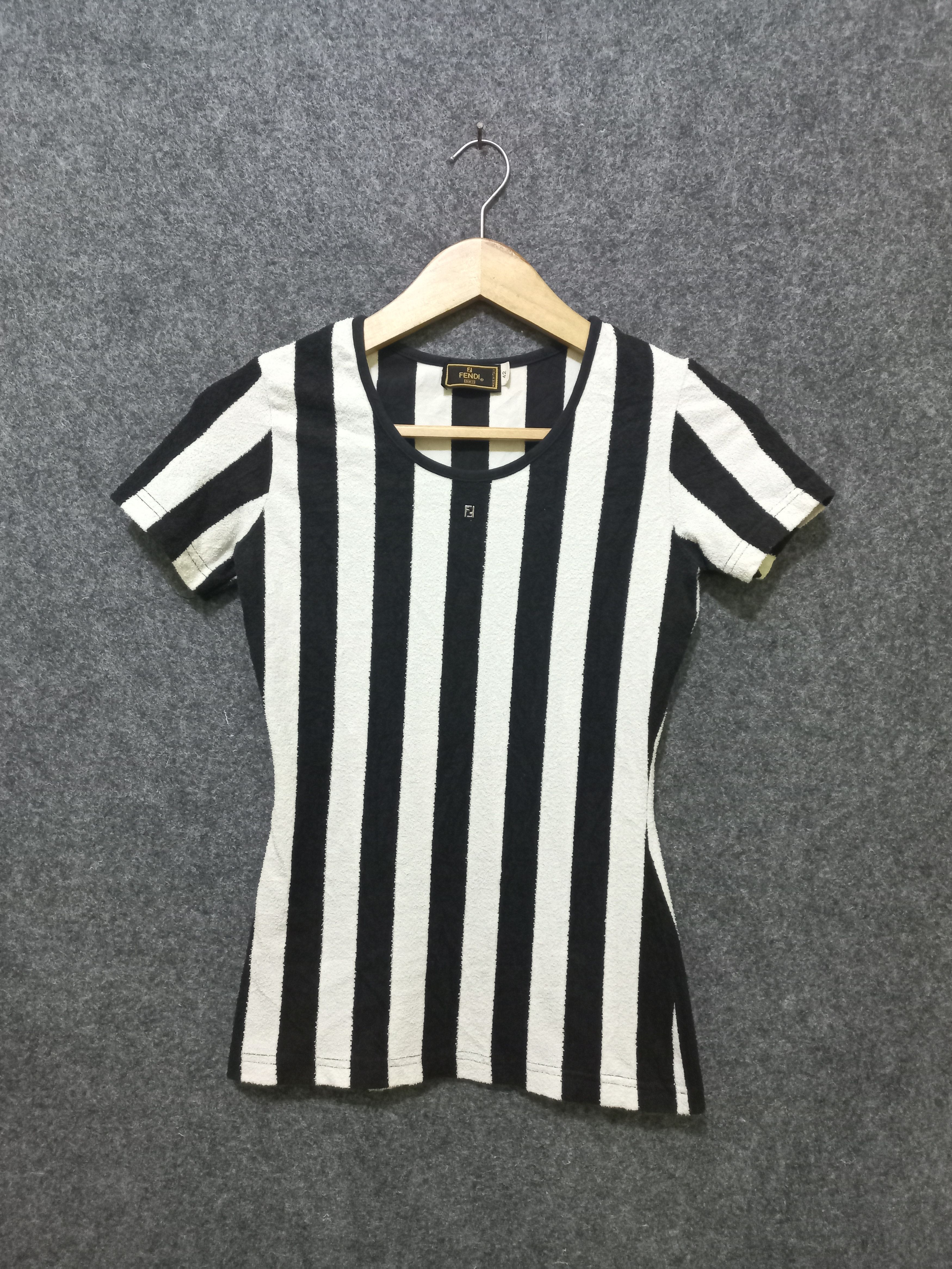 image of Fendi Short Sleeve T Shirt in Black/White, Women's (Size Small)