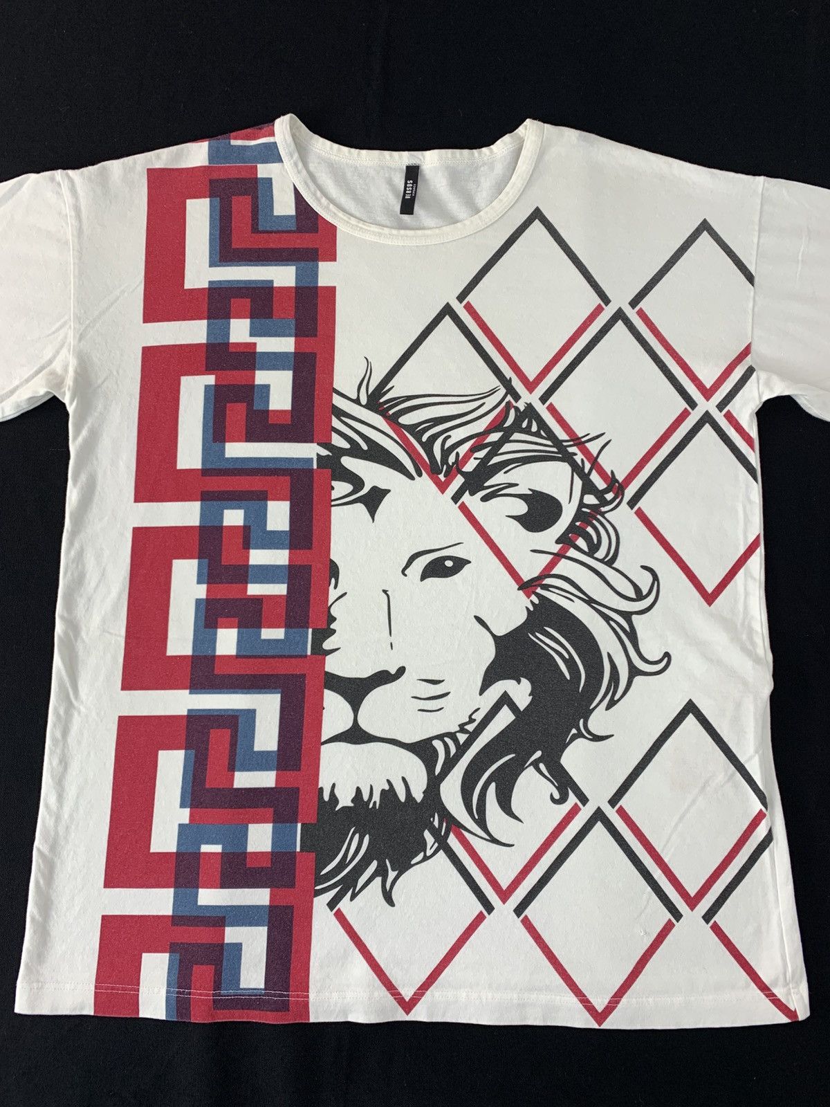 Versus Versace Gianni Versace Lion Face Geometric Graphic Screen Tshirt Size US M / EU 48-50 / 2 - 3 Thumbnail