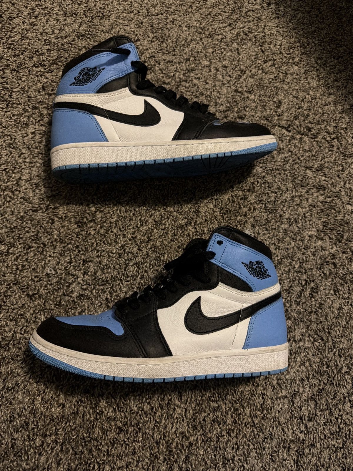 Jordan Brand Jordan 1 UNC Toe Size US 8.5 / EU 41-42 - 2 Thumbnail