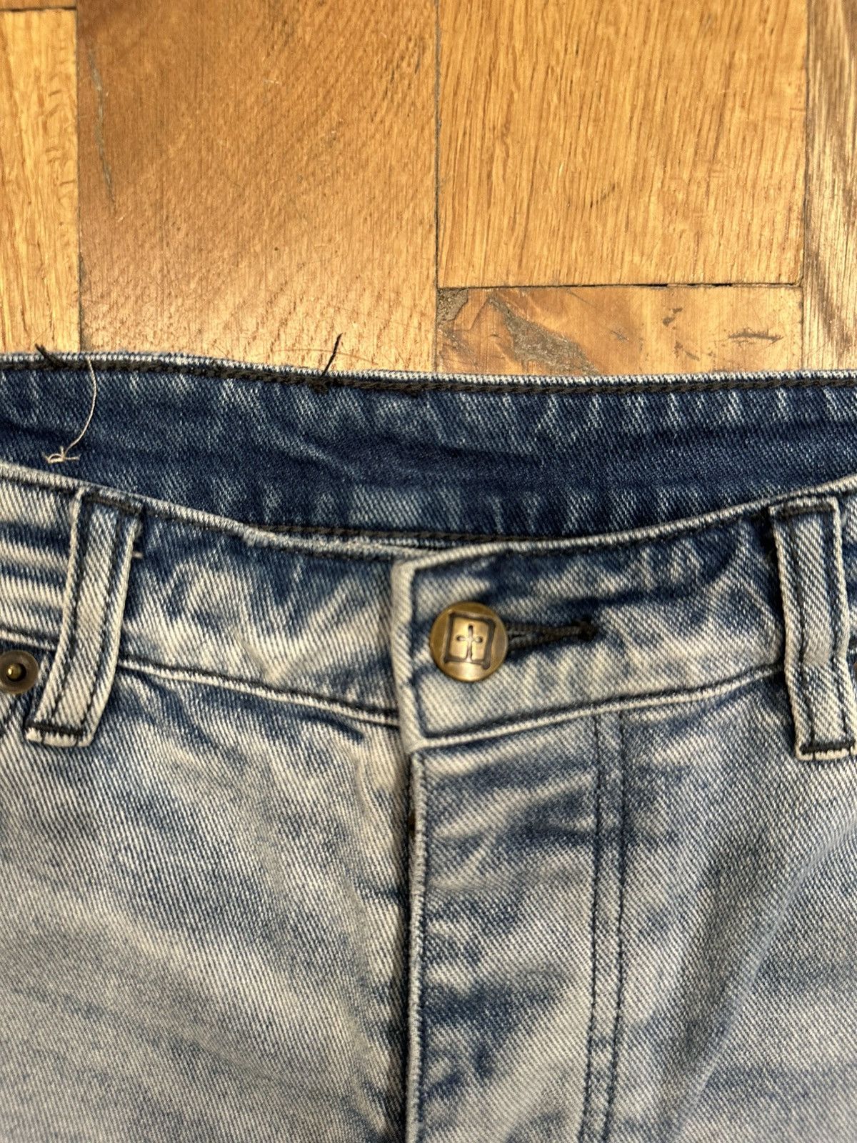 Ksubi Ksubi Knee Distress Blue Denim Jeans Size 33 Size US 33 - 3 Thumbnail