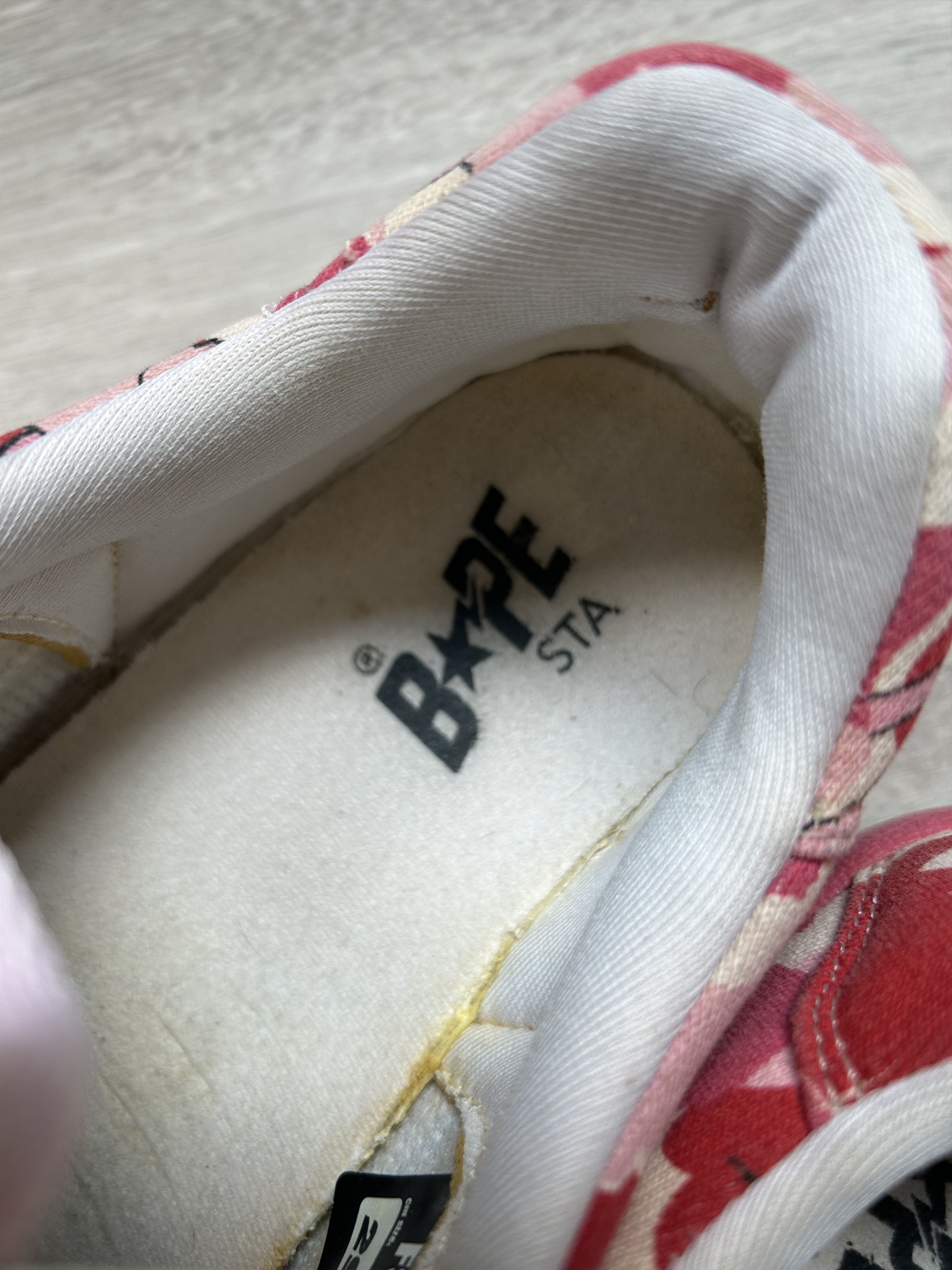 Bape × Kaws A Bathing Ape Skull Sta KAWS Pink Camo [11 US] Size US 11 / EU 44 - 12 Thumbnail