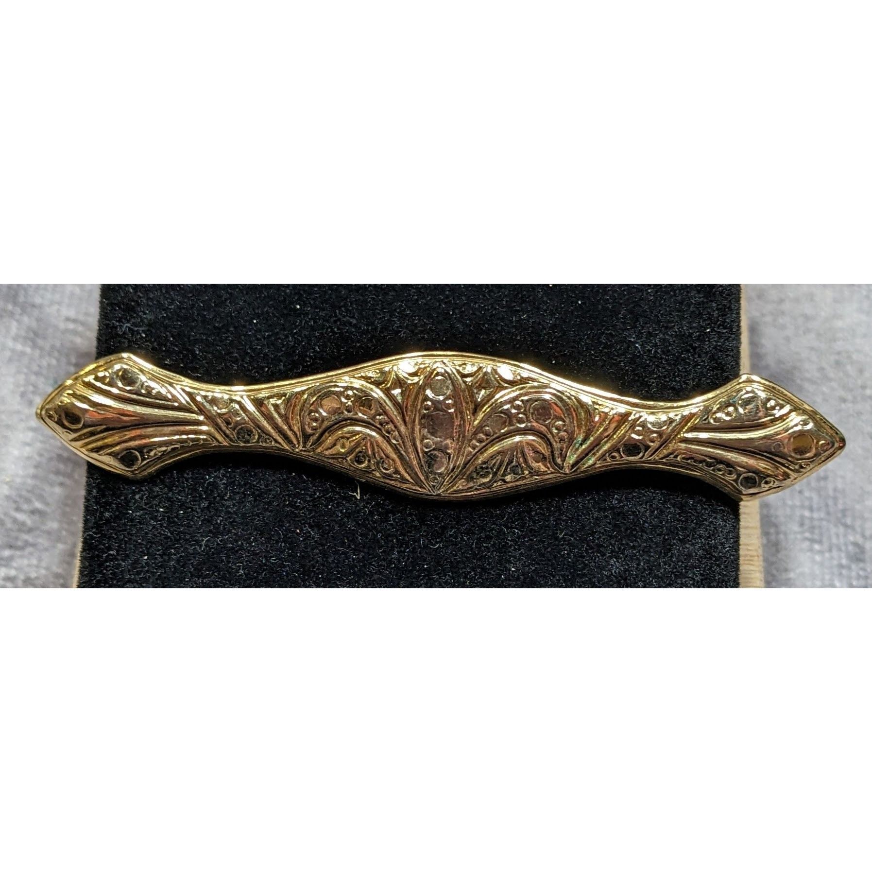 Other Vintage Elegant Art Nouveau Engraved Gold Tone Brooch Size ONE SIZE - 3 Thumbnail
