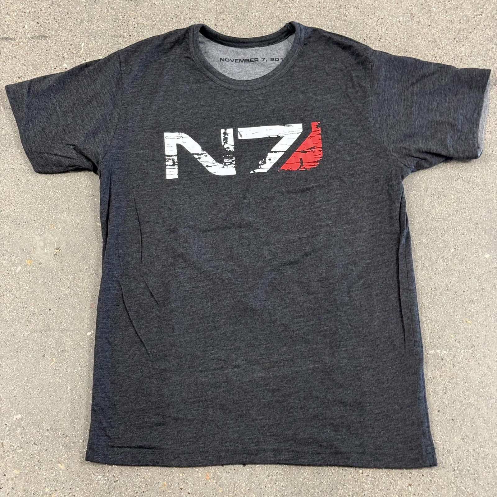 Other Vtg Reversible Bioware Mass Effect N7 T-Shirt RARE NWOT M Size US M / EU 48-50 / 2 - 1 Thumbnail
