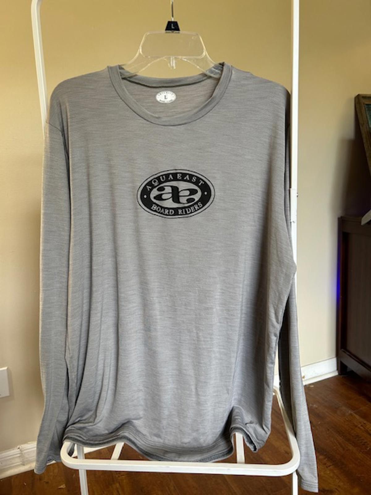 Other AquaEast Board Riders Long Sleeve Shirt Size Large Gray Size US 34 / EU 50 - 1 Thumbnail