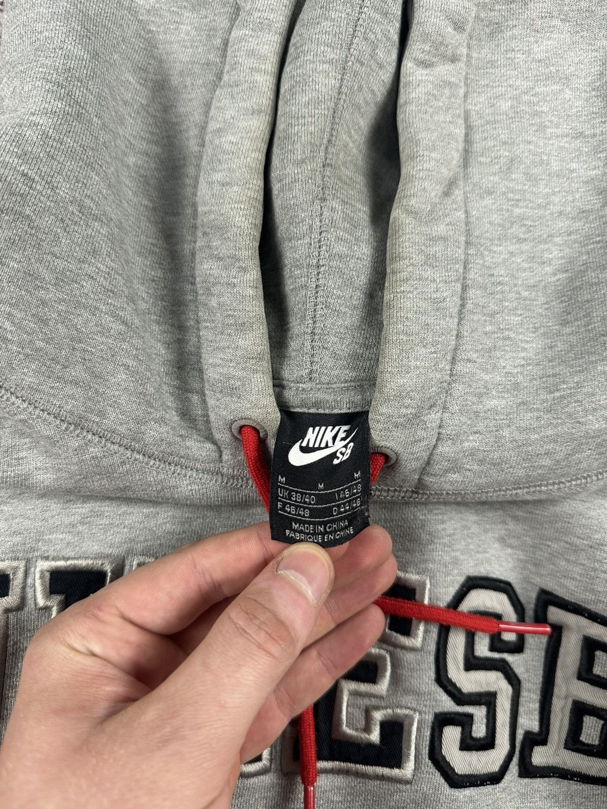 Nike Vintage Nike SB Hoodie Big Logo Y2K Sportwear Style Size US M / EU 48-50 / 2 - 8 Thumbnail