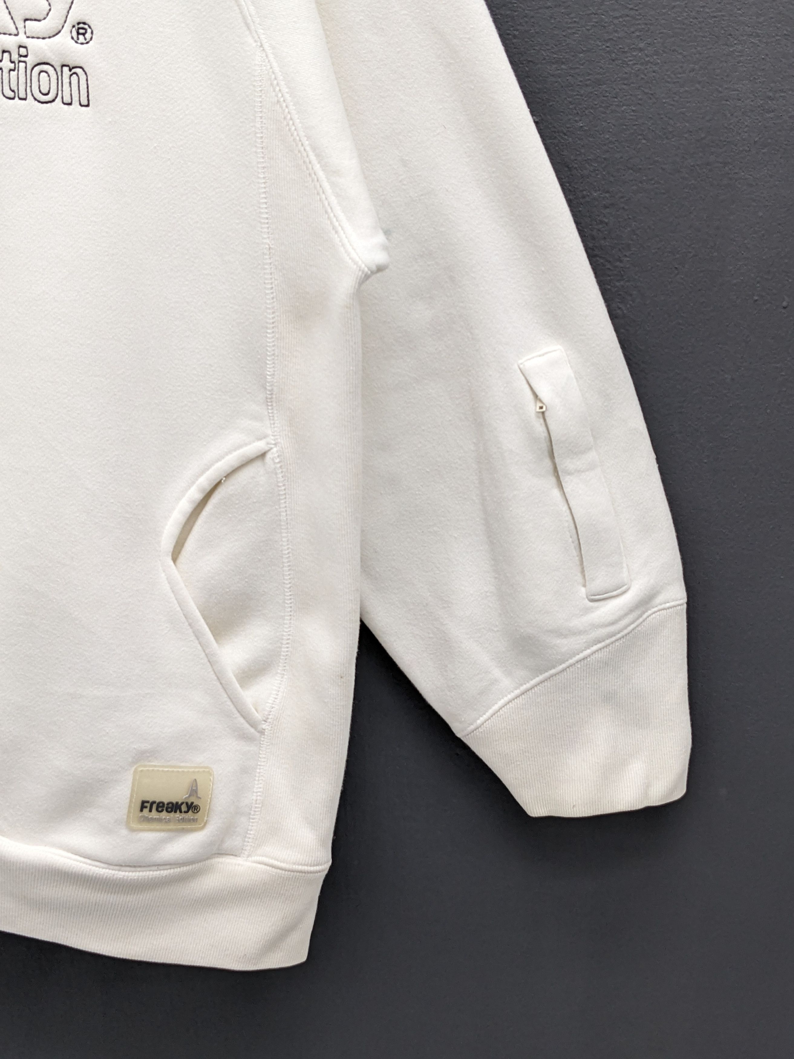 Japanese Brand Freaky Chemical Edition Streetwear Sweatshirt Size US L / EU 52-54 / 3 - 3 Thumbnail
