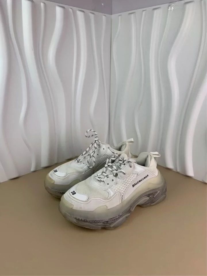 Balenciaga Balenciaga Triples White Mesh Air Cushion Dad Shoes 2502-Ne Size US 5.5 / EU 38 - 1 Thumbnail