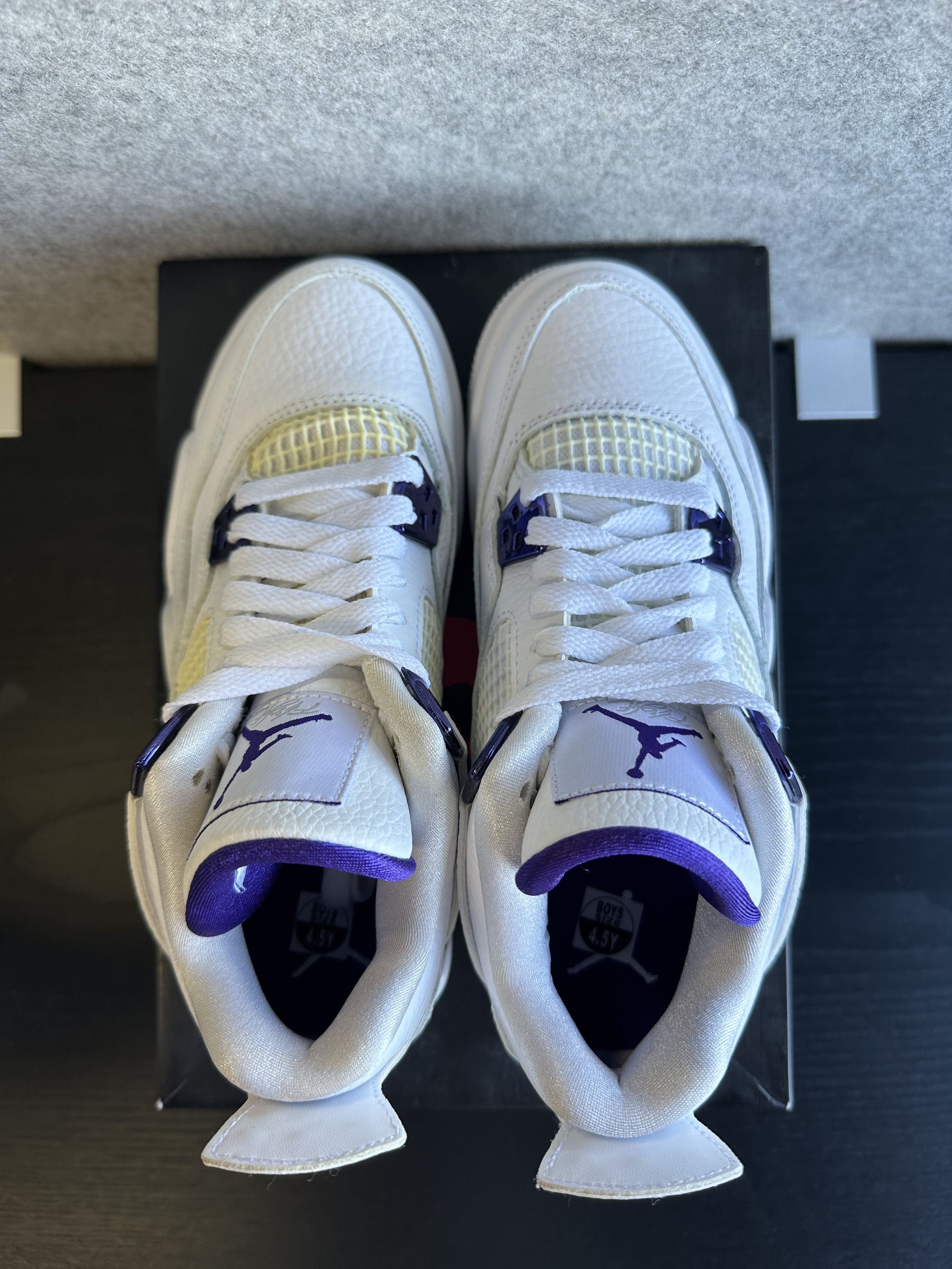 Jordan Brand Jordan 4 Retro Mettalic Purple (GS) Size US 6 / IT 36 - 3 Thumbnail