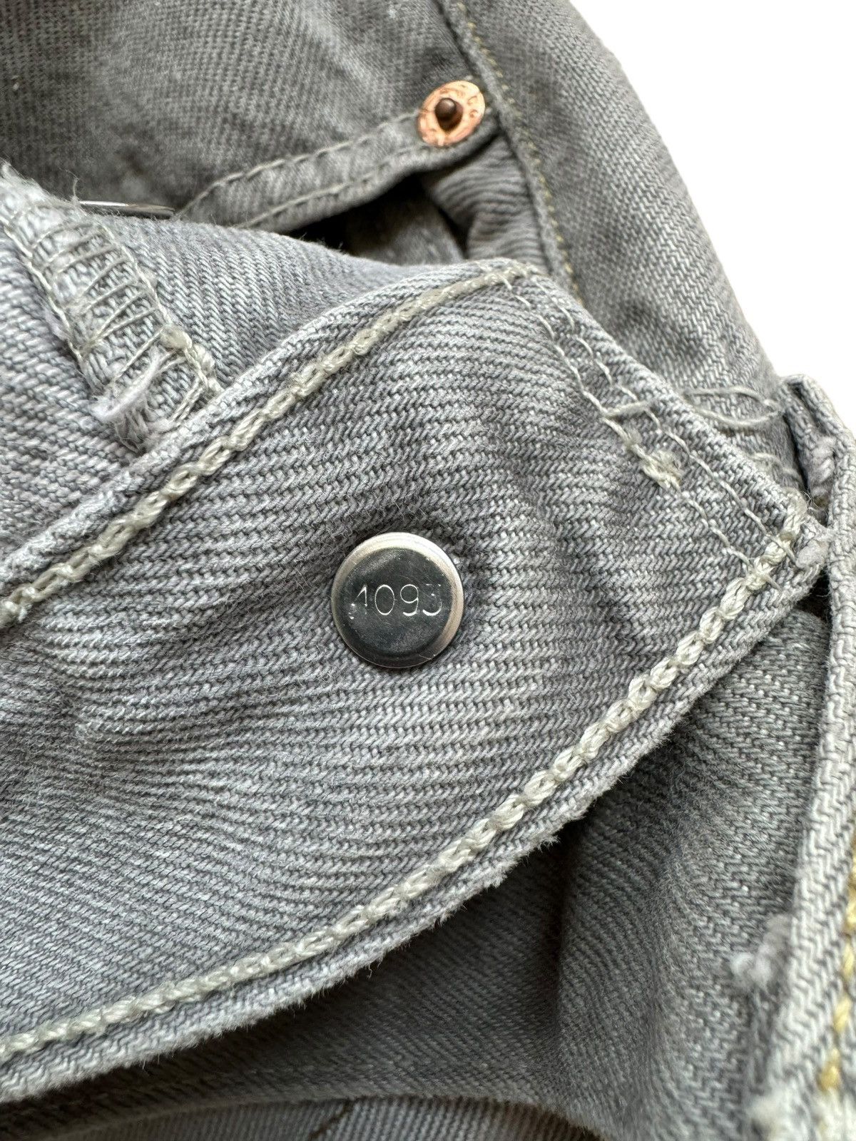 If Six Was Nine Vintage Levi's 501 Grey Wash Painter Denim Jeans Size US 35 - 14 Thumbnail
