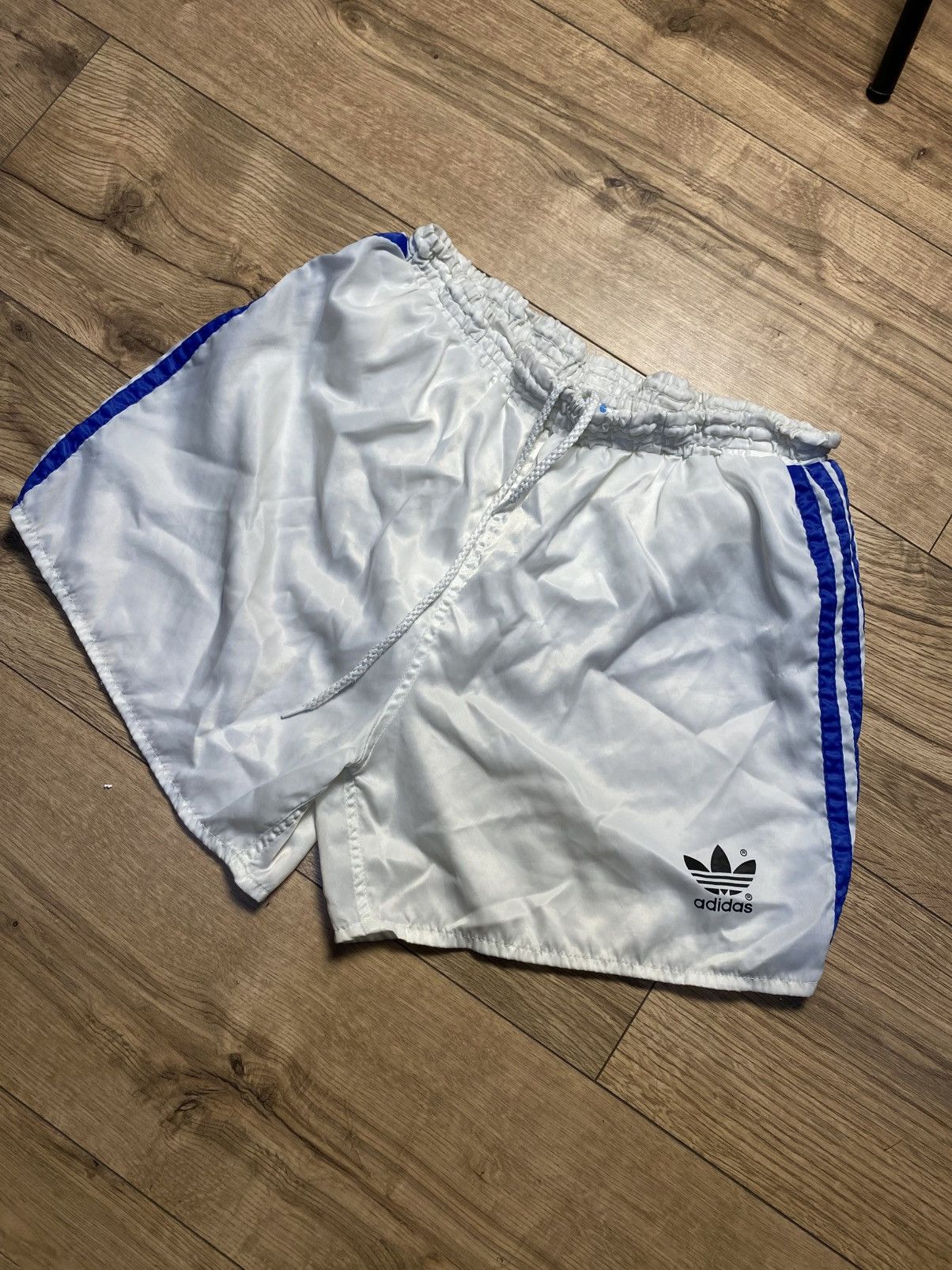 Adidas VINTAGE ADIDAS SHORTS FOOTBALL SOCCER MENS SPRINTER Sz M Size US 32 / EU 48 - 1 Thumbnail