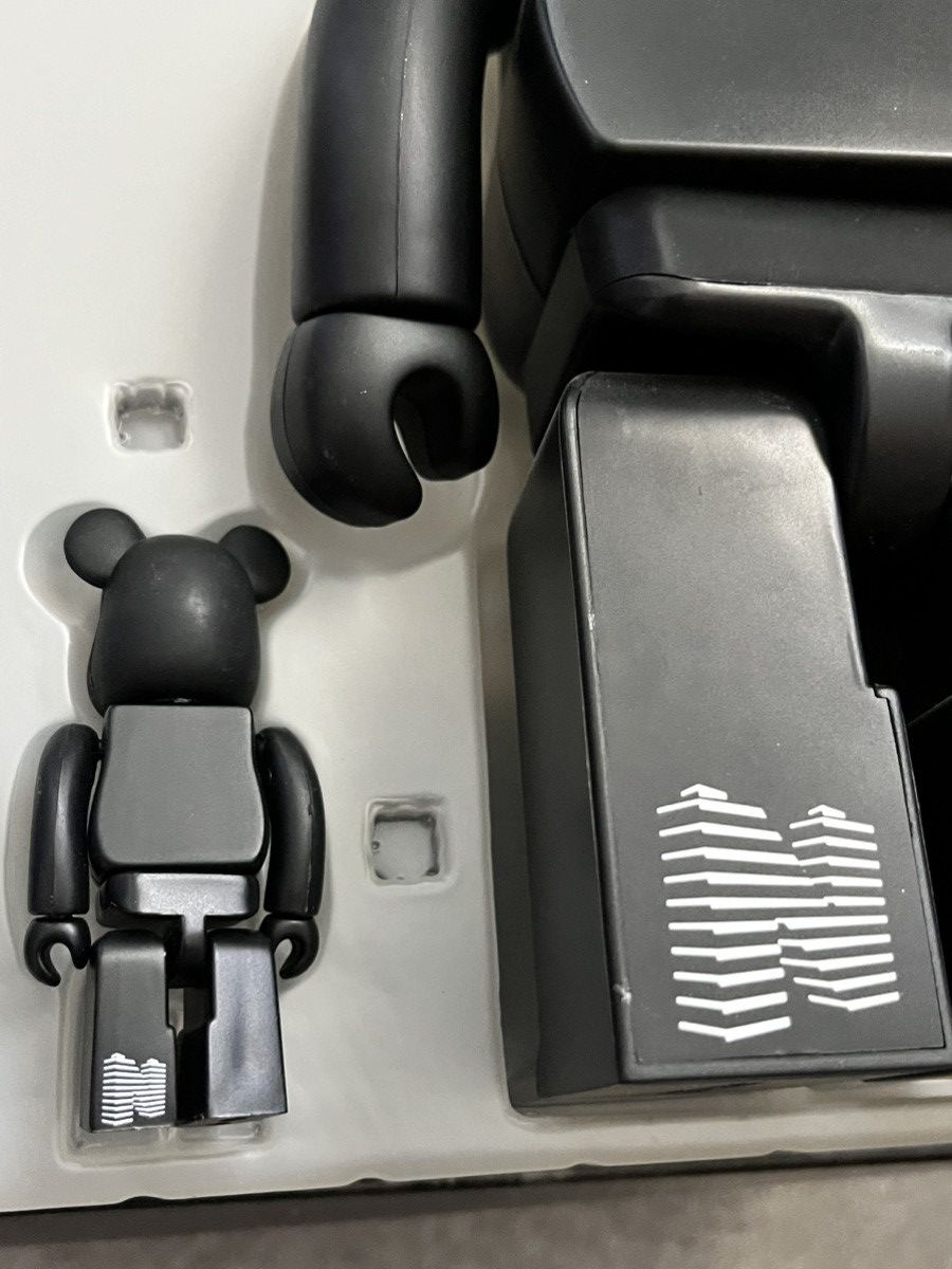 Medicom Toy 400% &100% SET BEARBRICK NITRO MICROPHONE UNDERGROUND 2007 Size ONE SIZE - 5 Thumbnail