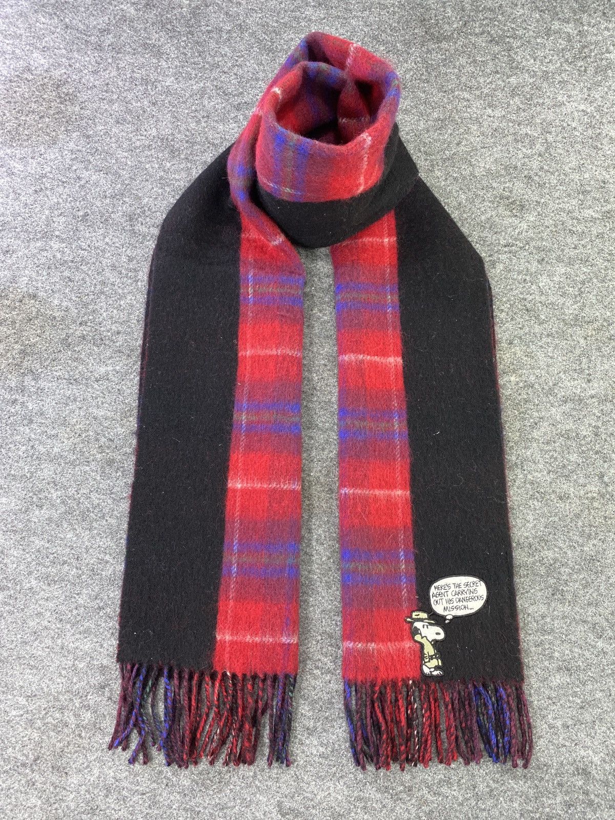 Peanuts × Snoop Dogg Peanuts Snoop Dogg Scarf / Muffler / Neckwear -T620 Size ONE SIZE - 1 Thumbnail