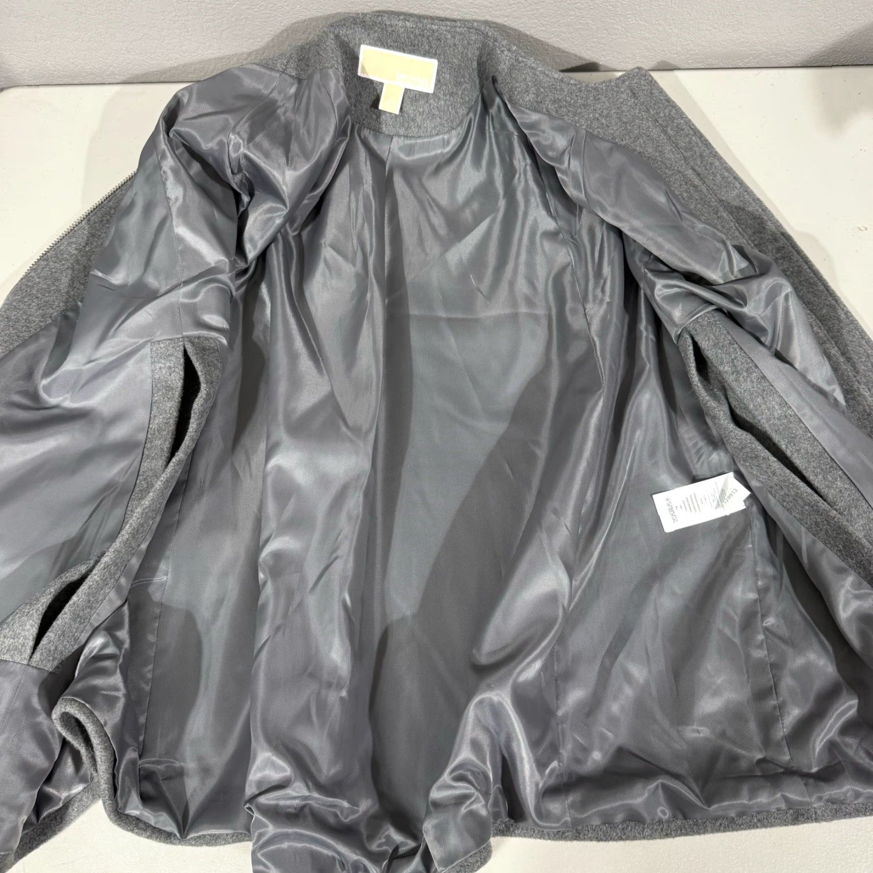Michael Kors Michael Kors Women’s Poncho Jacket Gray Wool Blend Women's 4 XS? Size S / US 4 / IT 40 - 5 Thumbnail