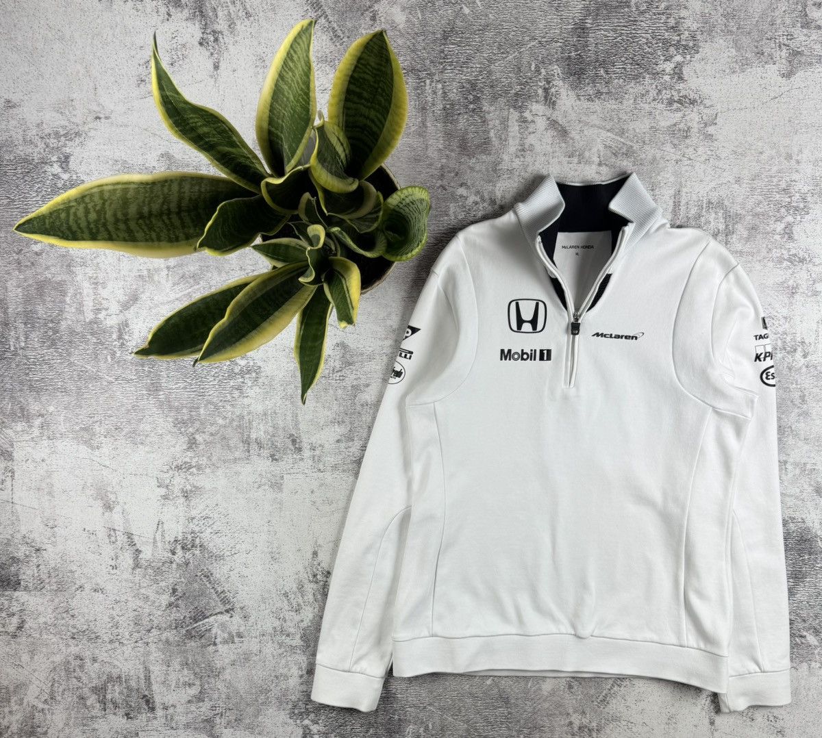 Honda McLaren Honda Mobil 1 Racing White Women XL 1/3 1/4 Sweatshirt Hoodie Pullover Size XL / US 12-14 / IT 48-50 - 1 Thumbnail