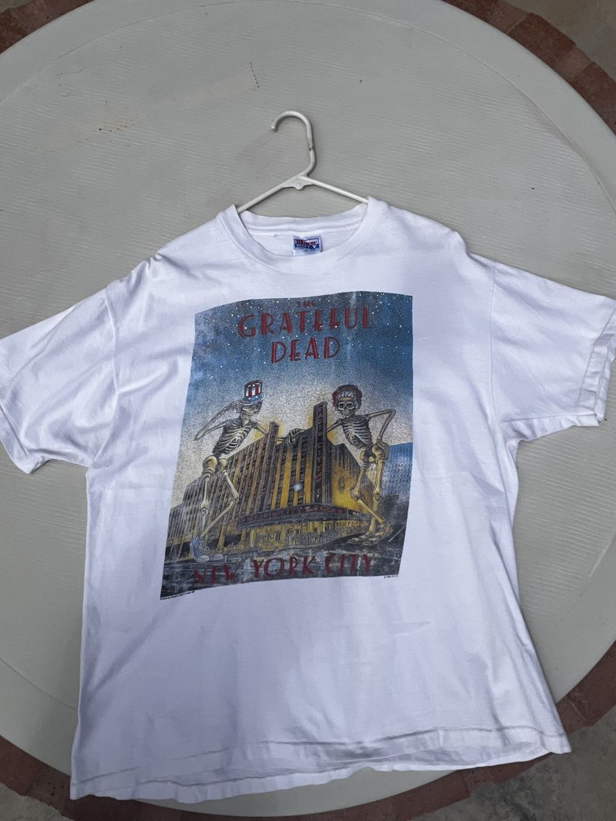 Band Tees 1995 Grateful Dead “Radio city NY” tee Size US XL / EU 56 / 4 - 1 Thumbnail