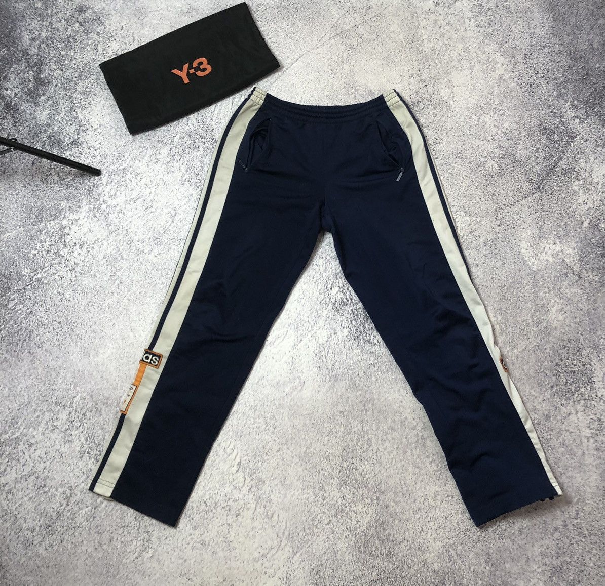 Vintage Vintage casual pants adidas very rare usa y2k Size US 31 - 1 Thumbnail