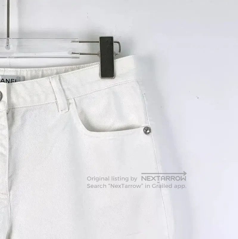Chanel Chanel White Cotton Women's Shorts with Metallic Hem . Size 23" - 3 Thumbnail