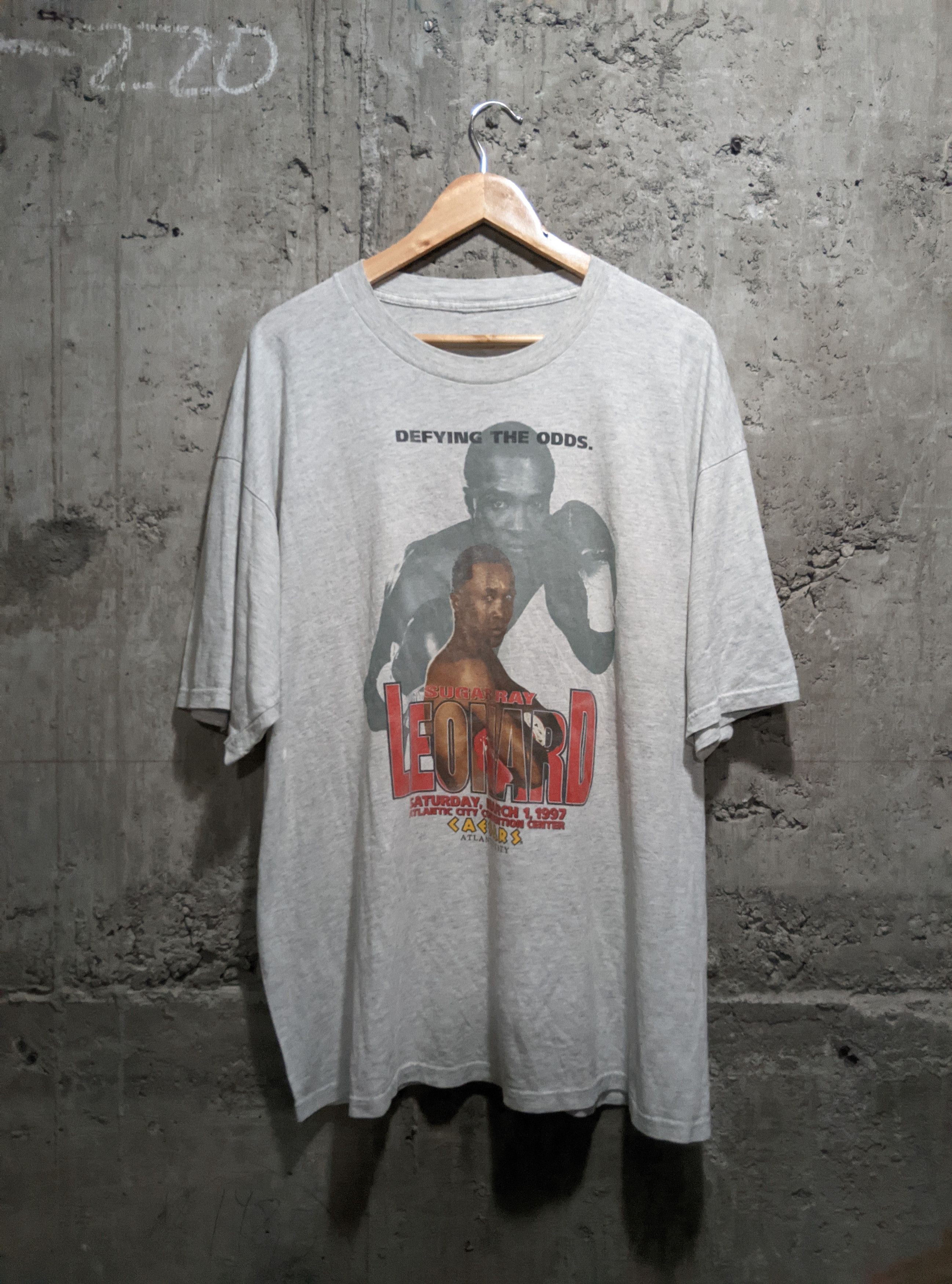 Vintage Vintage 1997 sugar Ray Leonard boxing legend t shirt Size US XXL / EU 58 / 5 - 1 Thumbnail
