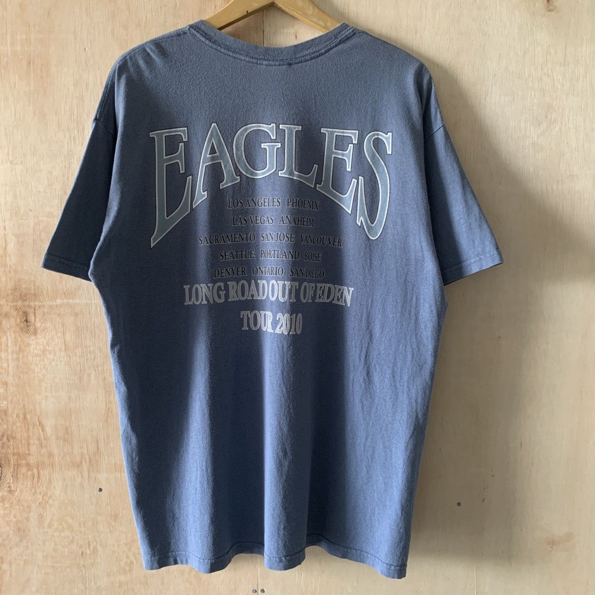 Band Tees × Vintage Eagles Long Road Out Of Eden Tour 2010 Official Merchandise Size US XL / EU 56 / 4 - 4 Thumbnail