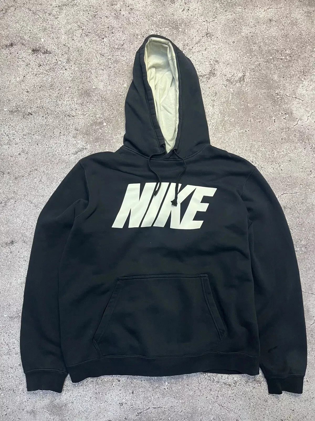 Nike Vintage Nike Distressed Faded Hoodie Size US L / EU 52-54 / 3 - 1 Thumbnail