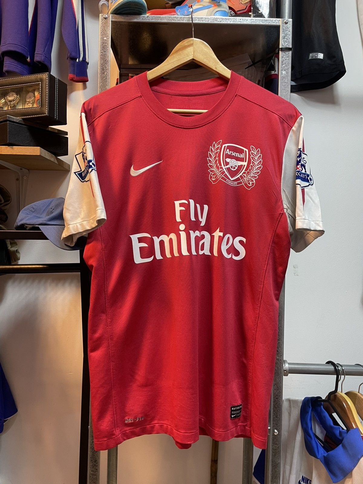 Nike × Vintage 2011-2012 Arsenal V.PERSIE10 Home Kit Size US M / EU 48-50 / 2 - 2 Thumbnail