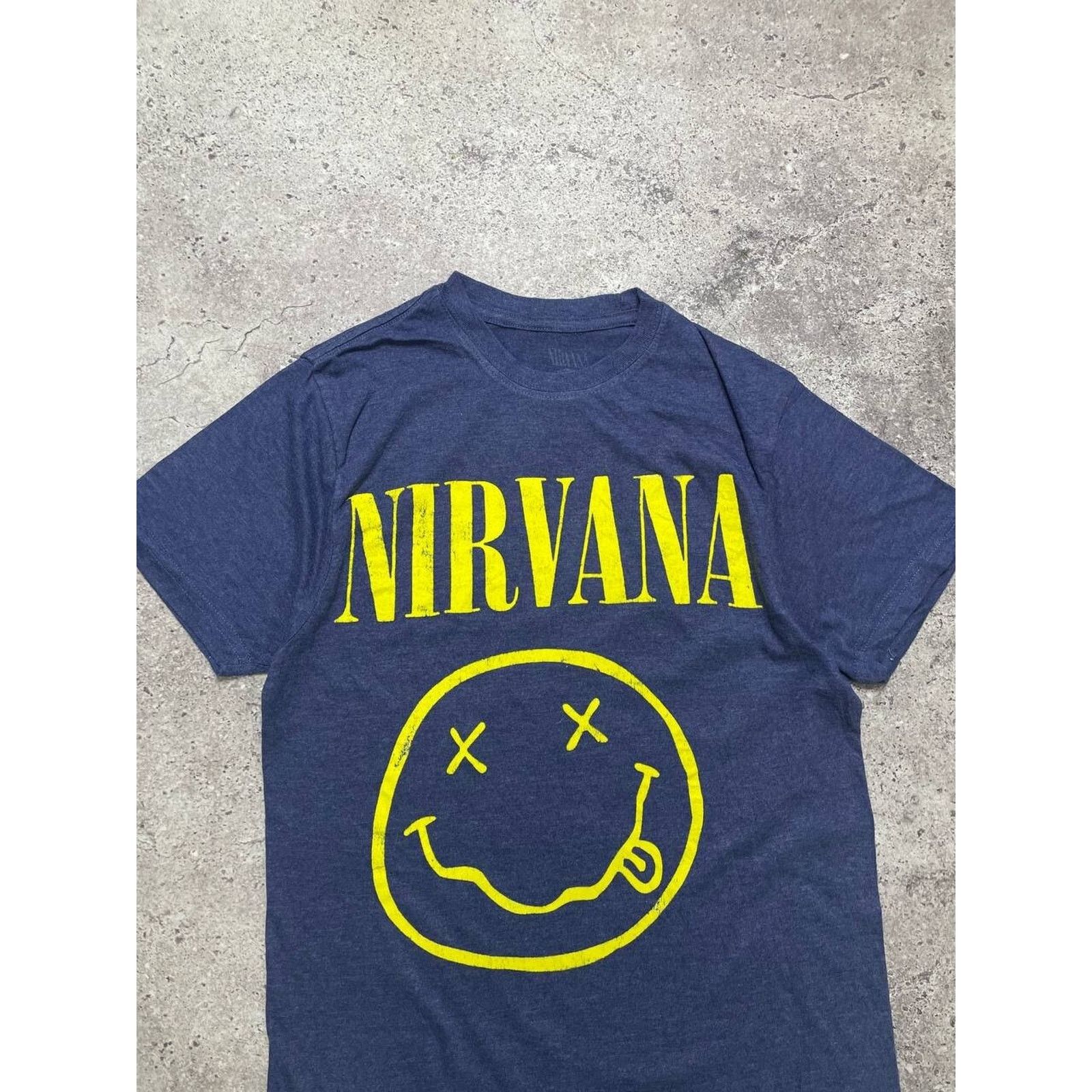 Nirvana Vintage Nirvana Smiley Face T-Shirt Blue Yellow Size S Size US S / EU 44-46 / 1 - 5 Thumbnail