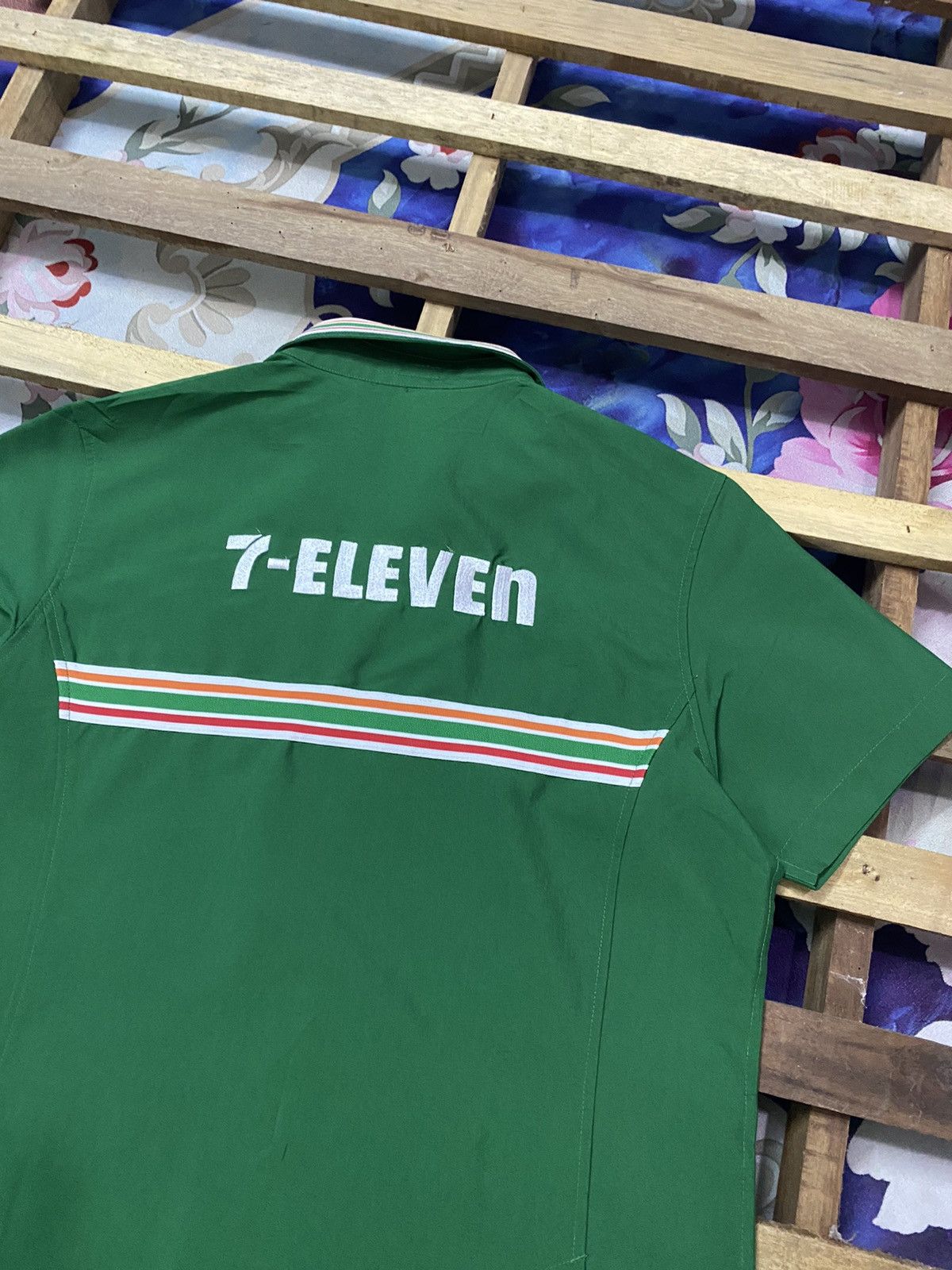 Seven 7 × Vintage 🔥 Offer Your Best Price 🔥 Vintage 7 Eleven Short Sleeve Size US S / EU 44-46 / 1 - 8 Thumbnail