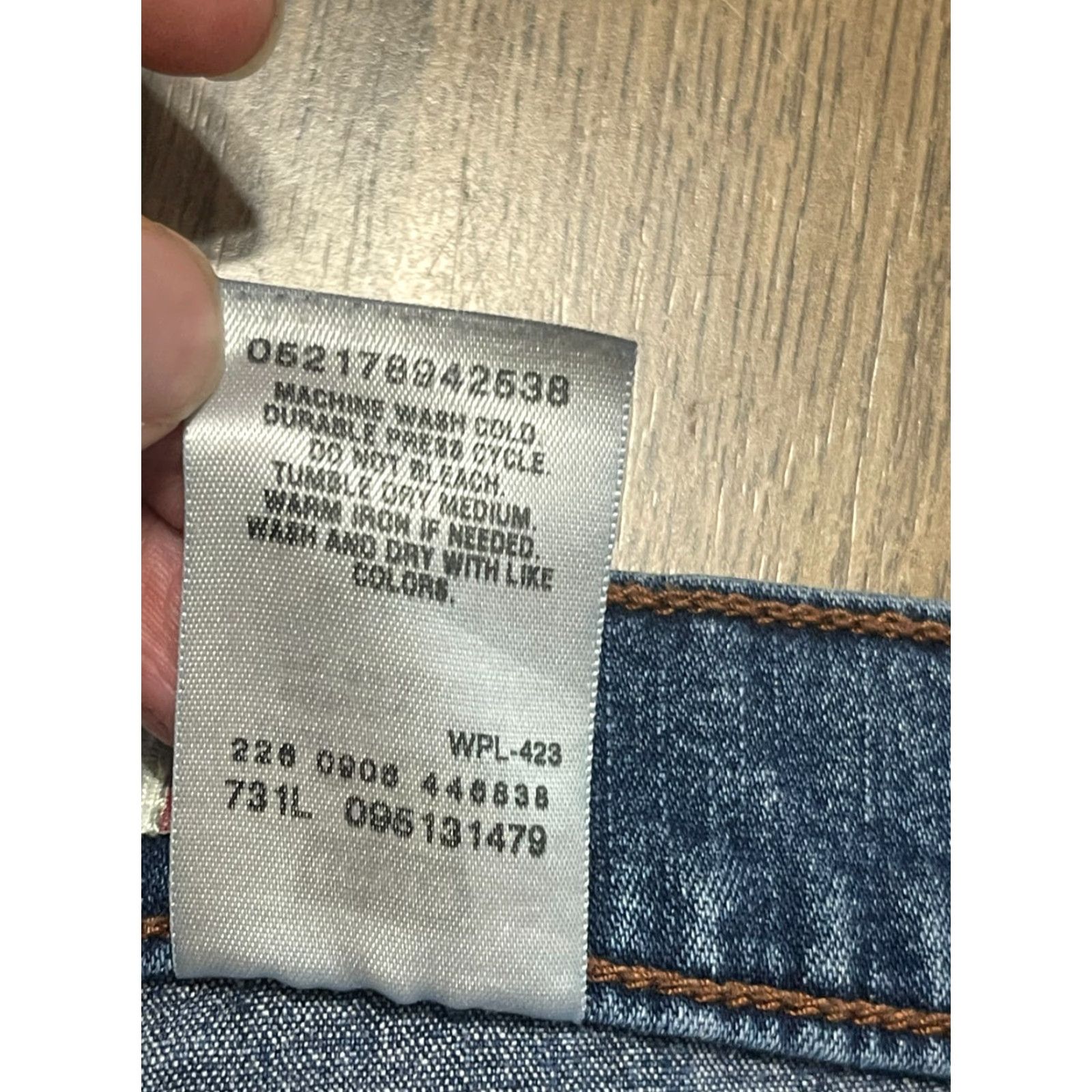 Levi's Levi's 512 Jeans Womens 20M Blue Denim Slimming Flared Leg 5-Pocket Plus Size Adult Womens Size 42" / US 20 - 6 Thumbnail