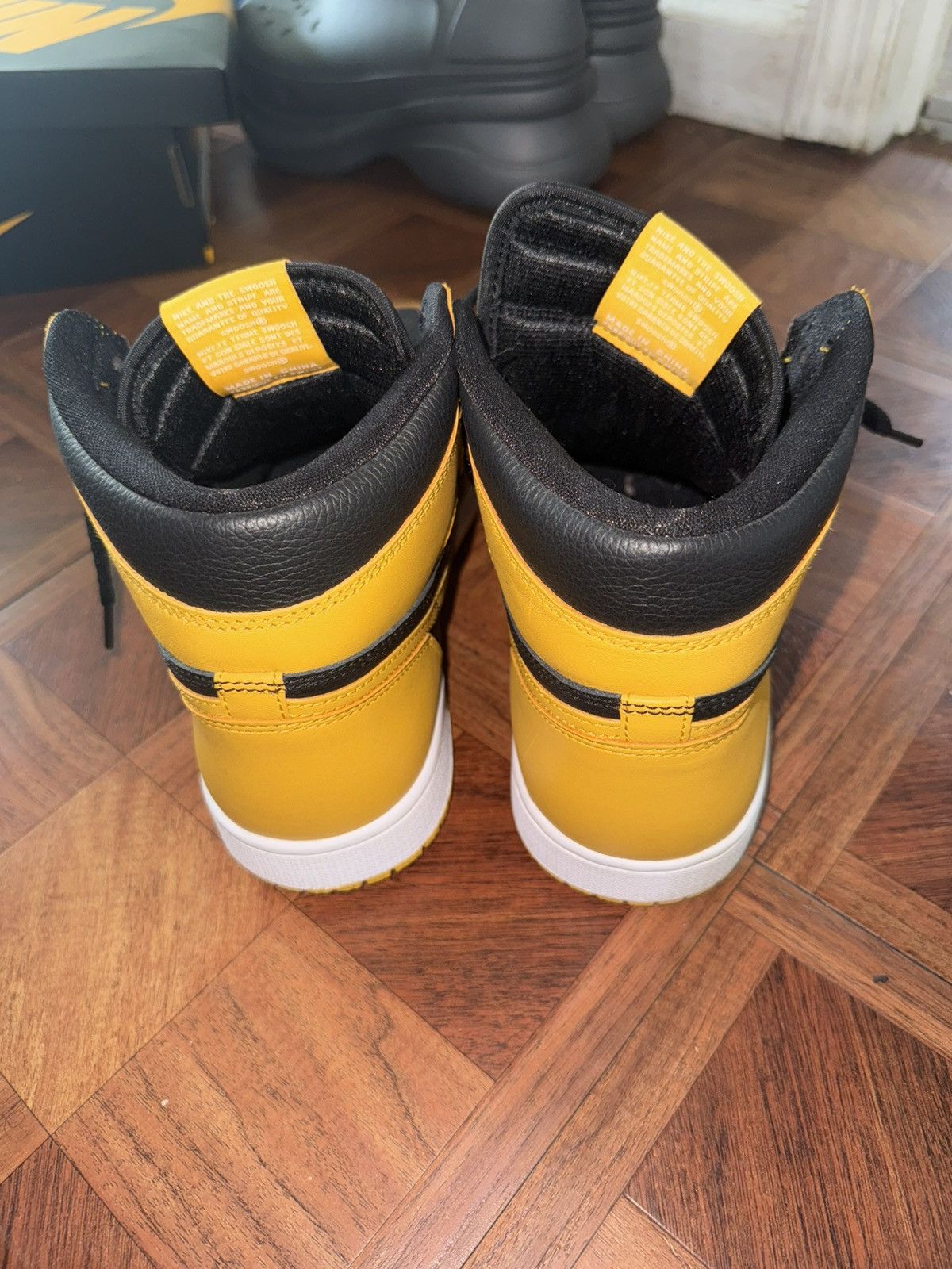 Jordan Brand × Nike Jordan 1 Pollen Size US 9.5 / EU 42-43 - 4 Thumbnail