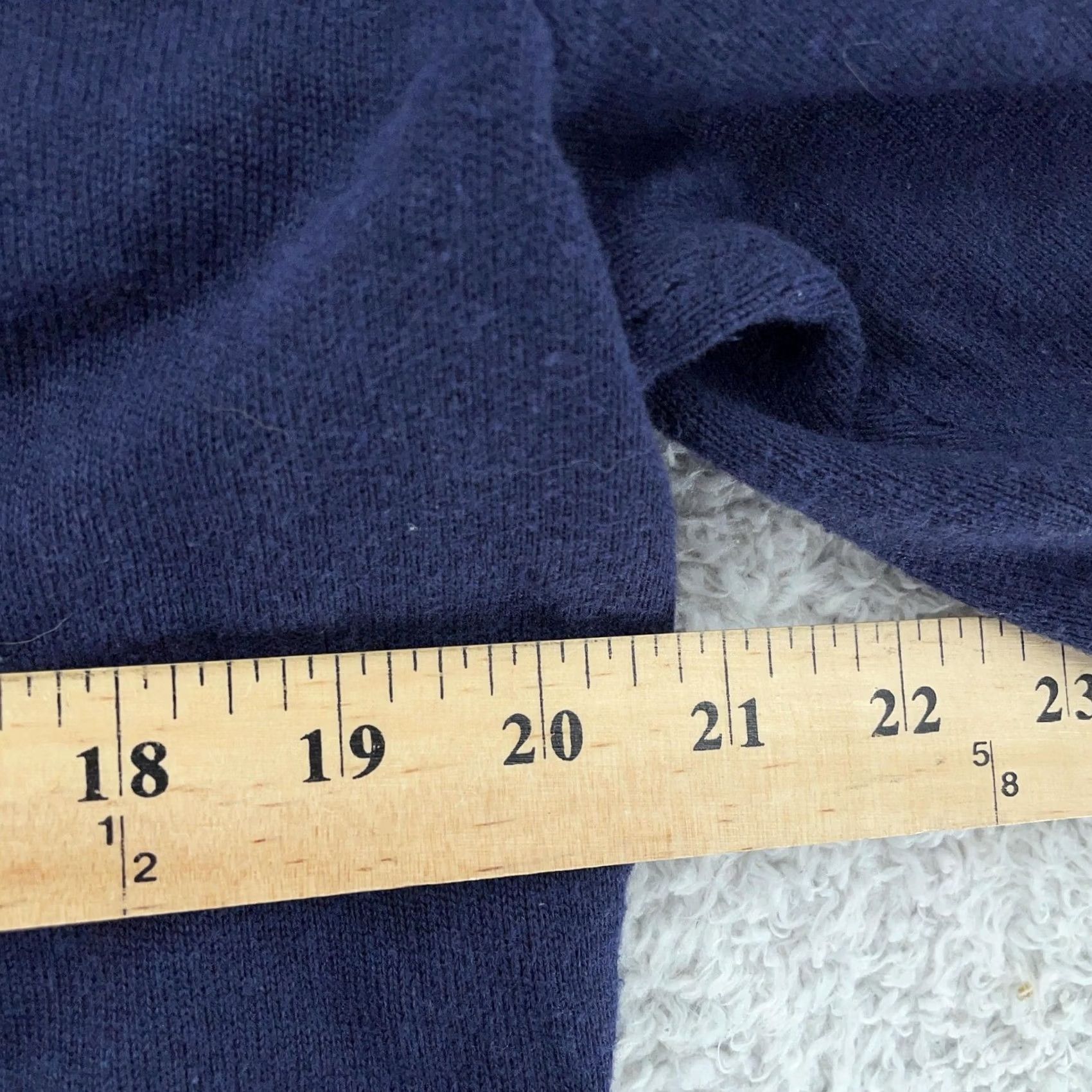 Vintage Isaac Mizrahi Live Cardigan Sweater Womens 1X Navy Rosette Applique Button Front Button Front Crew Neck 3/4 Sleeve Floral Knit Size XL / US 12-14 / IT 48-50 - 4 Thumbnail