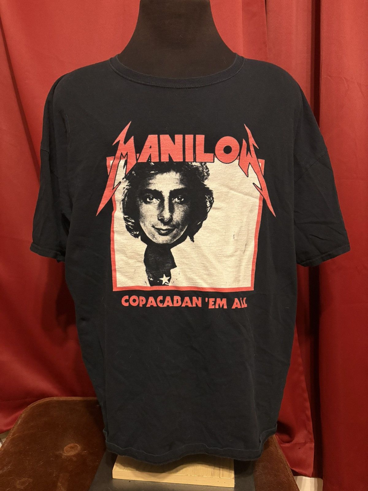 Band Tees Vintage Manilow Copacaban Em All Tshirt Metallica Grail Size US XXL / EU 58 / 5 - 1 Thumbnail
