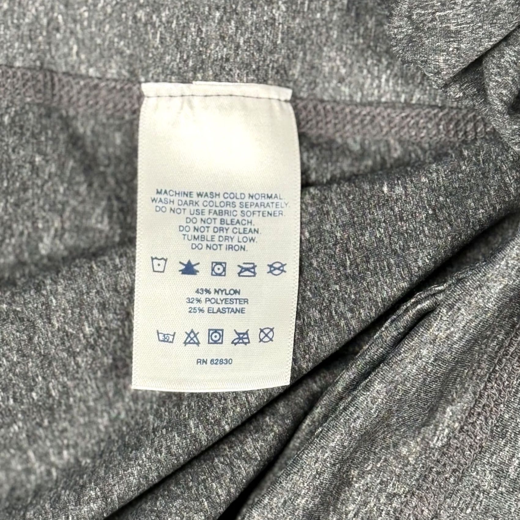 Lands' End Lands' End Womens XL Gray Cropped Capri Leggings Activewear Stretch Elastic Waist Pockets Size 40" / US 18 - 3 Thumbnail