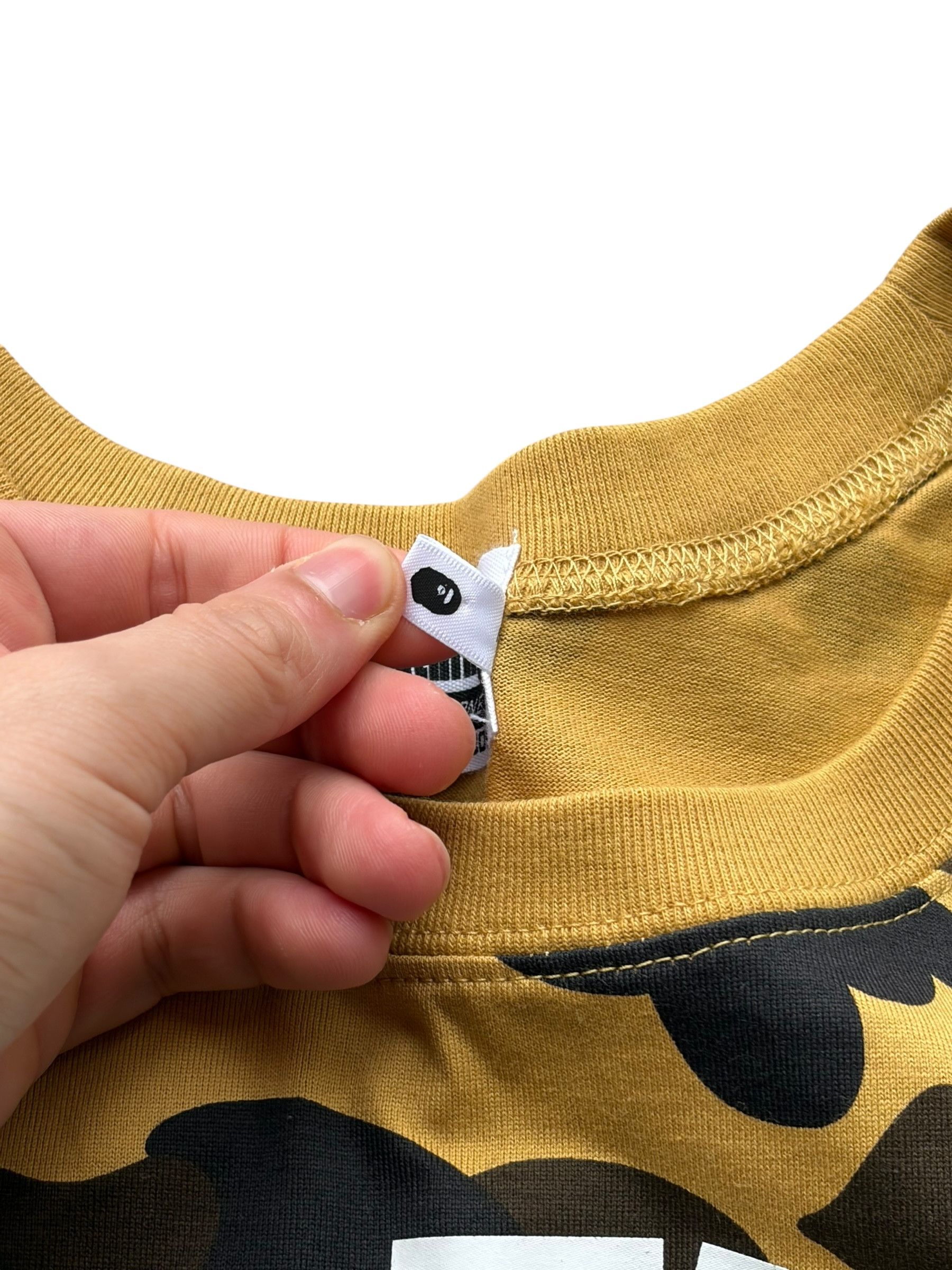 Bape Bape 1st Camo White College Logo Sleeveless Tank Top Size US M / EU 48-50 / 2 - 5 Thumbnail