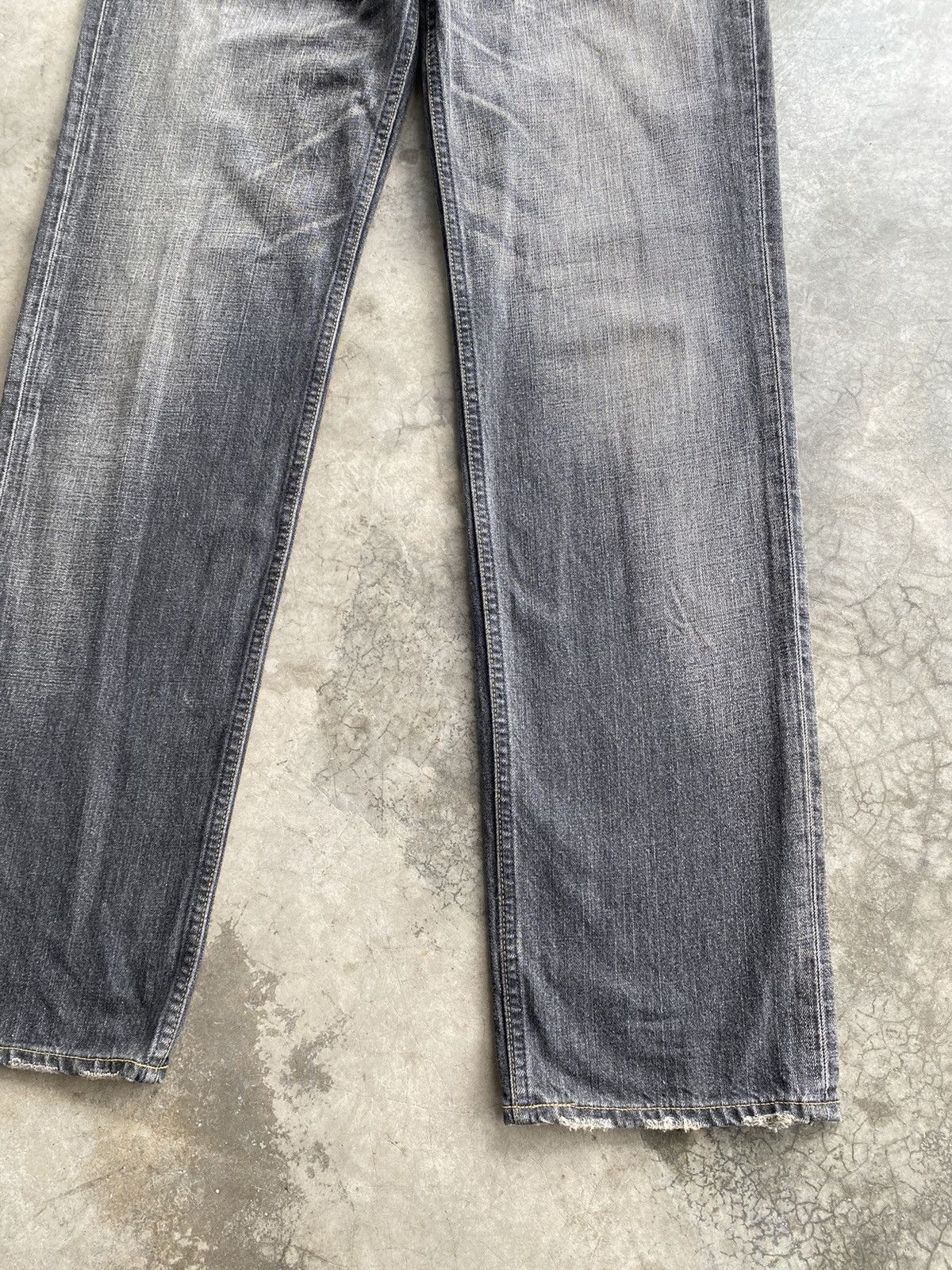 Levi's × Vintage Baggy Jeans Vintage Levi’s 502 Faded Black Denim Size US 34 / EU 50 - 3 Thumbnail