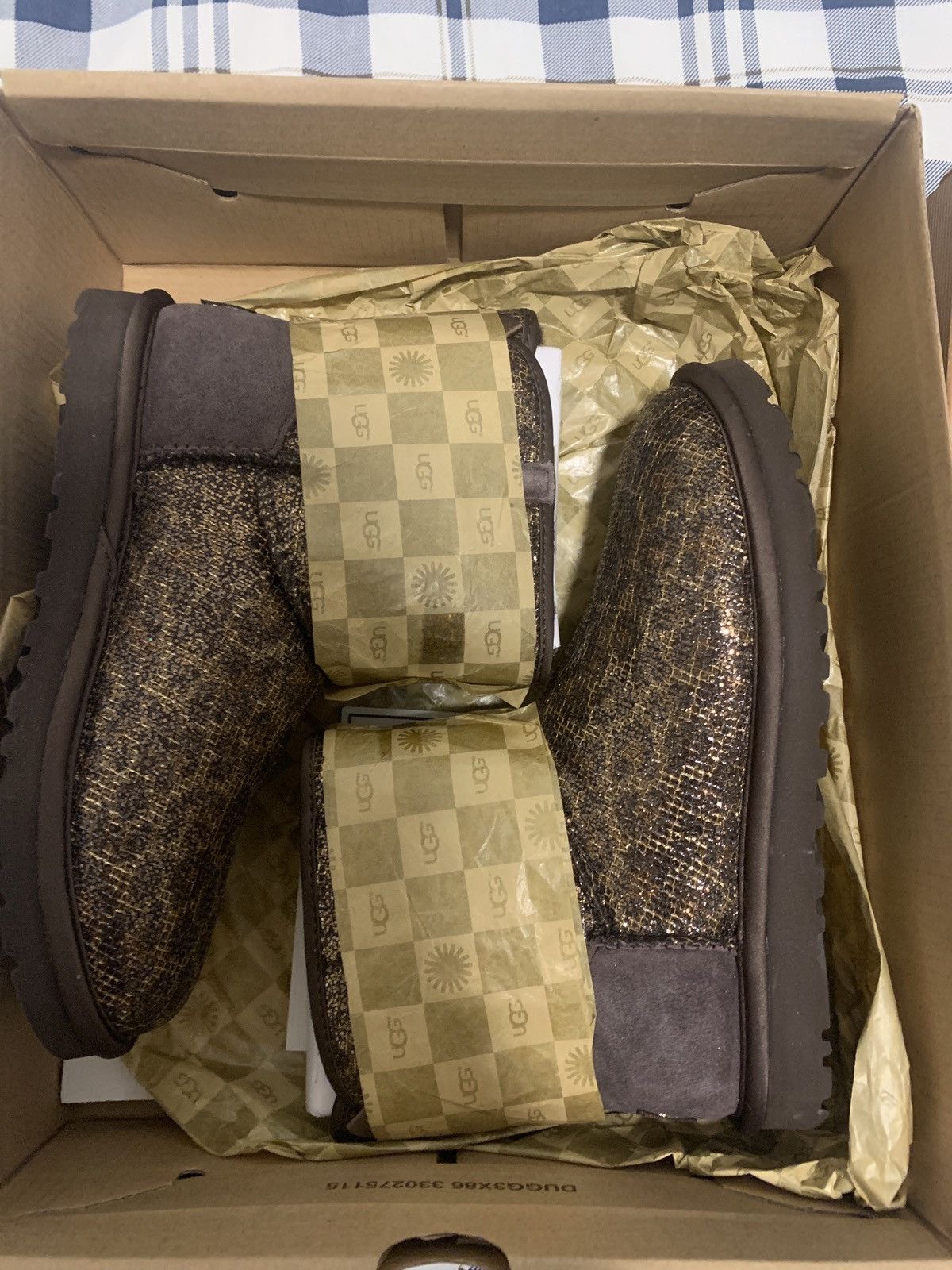 Swarovski UGG Bailey Button Bling Shimmer Boots Size US 6 / IT 36 - 2 Thumbnail