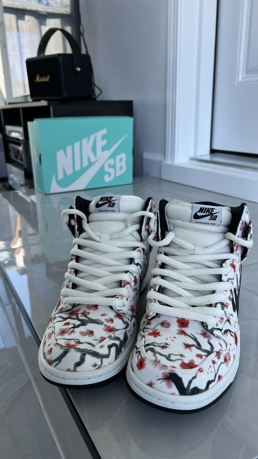 Nike SB RARE Nike Dunk High Pro SB Cherry Blossom 2016 Size US 9 / EU 42 - 4 Thumbnail