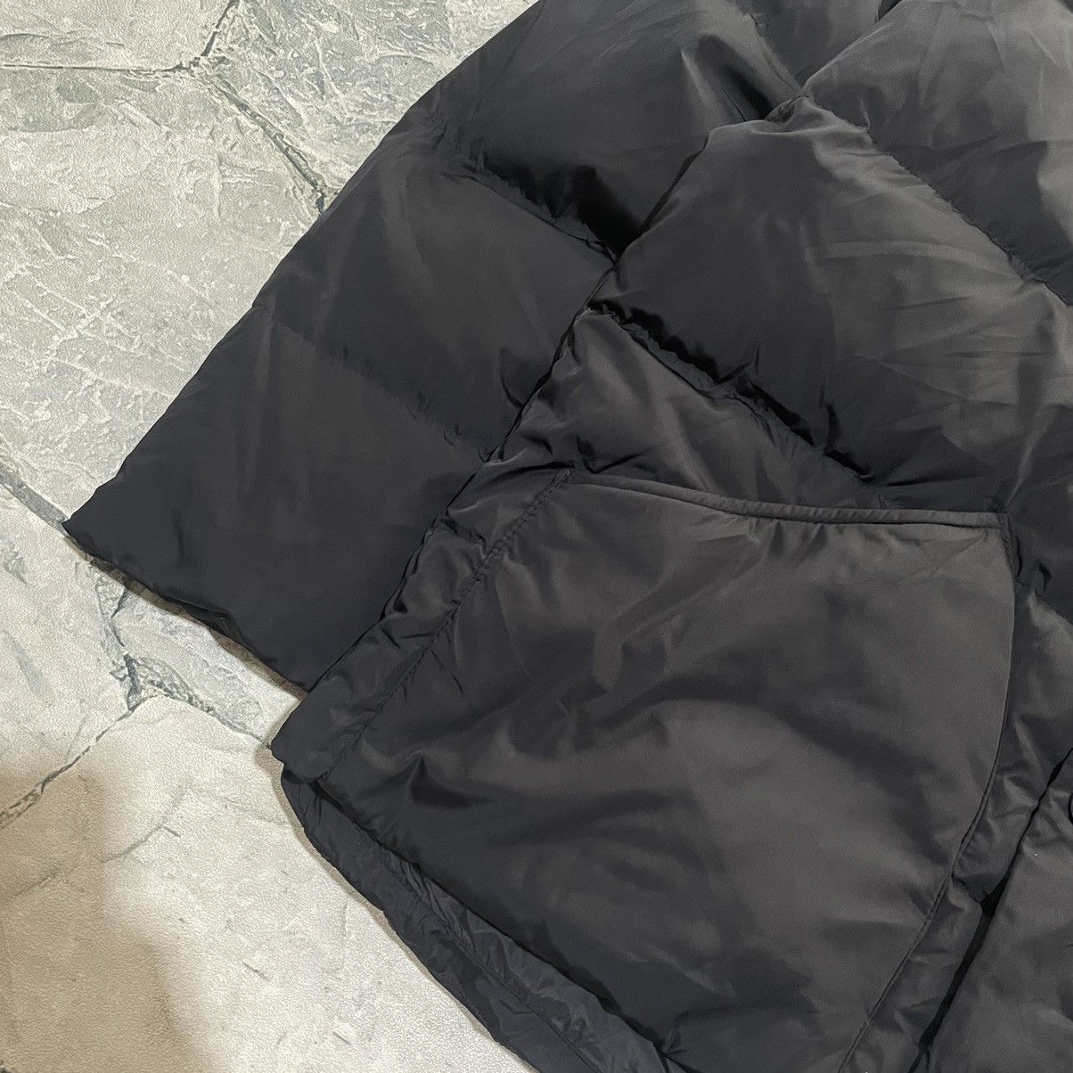 Chevignon × Vintage Vintage Chevignon Togs Puffer Jacket Down Boxy Cropped Short Size US L / EU 52-54 / 3 - 4 Thumbnail