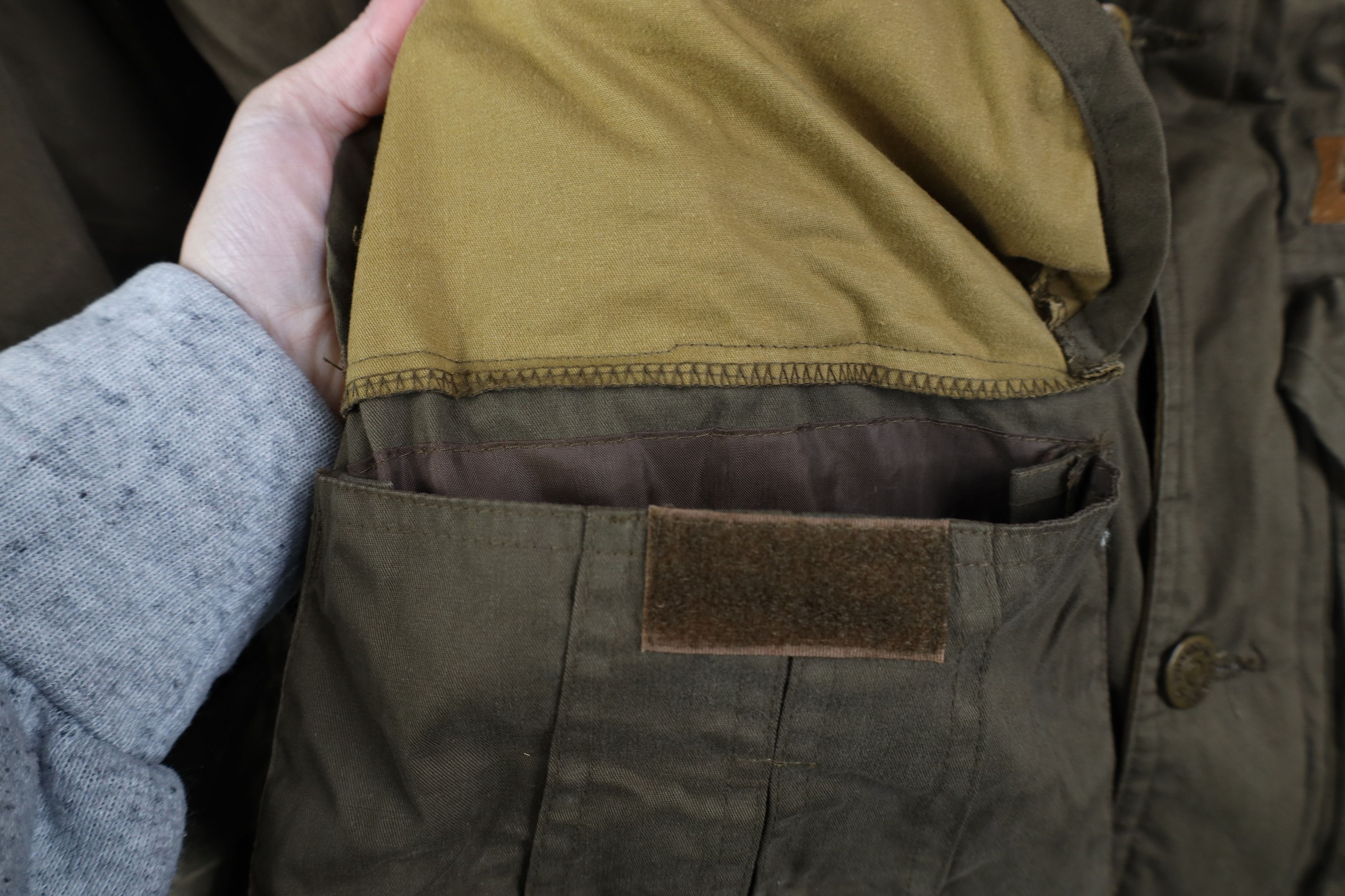 Vintage Vintage 90s Streetwear Quilted Suede Trim Winter Jacket Size US M / EU 48-50 / 2 - 9 Thumbnail