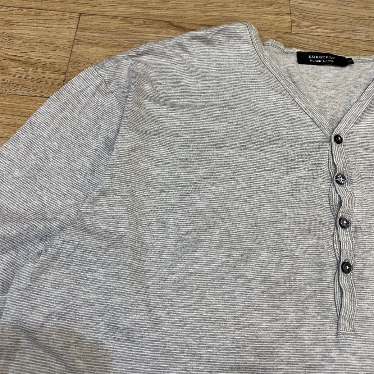Burberry Vintage 1990s Burberry Black Label Half Button Long Sleeve Size US L / EU 52-54 / 3 - 4 Thumbnail