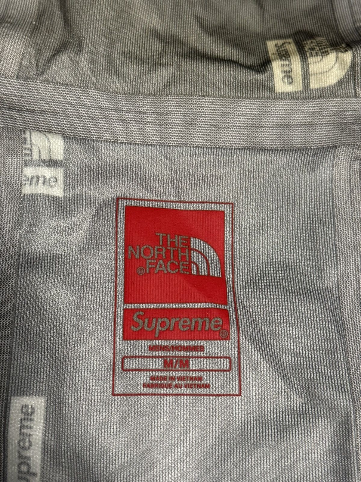 Supreme × The North Face Supreme the north face summit series outer tape seam Jacket Size US M / EU 48-50 / 2 - 6 Thumbnail