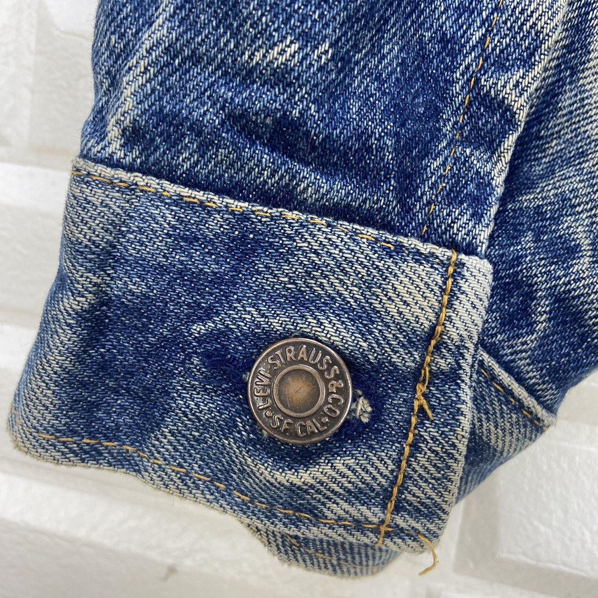 Levi's Vintage Clothing Made in USA Vintage Levi’s Trucker Denim Jacket Size US S / EU 44-46 / 1 - 15 Thumbnail