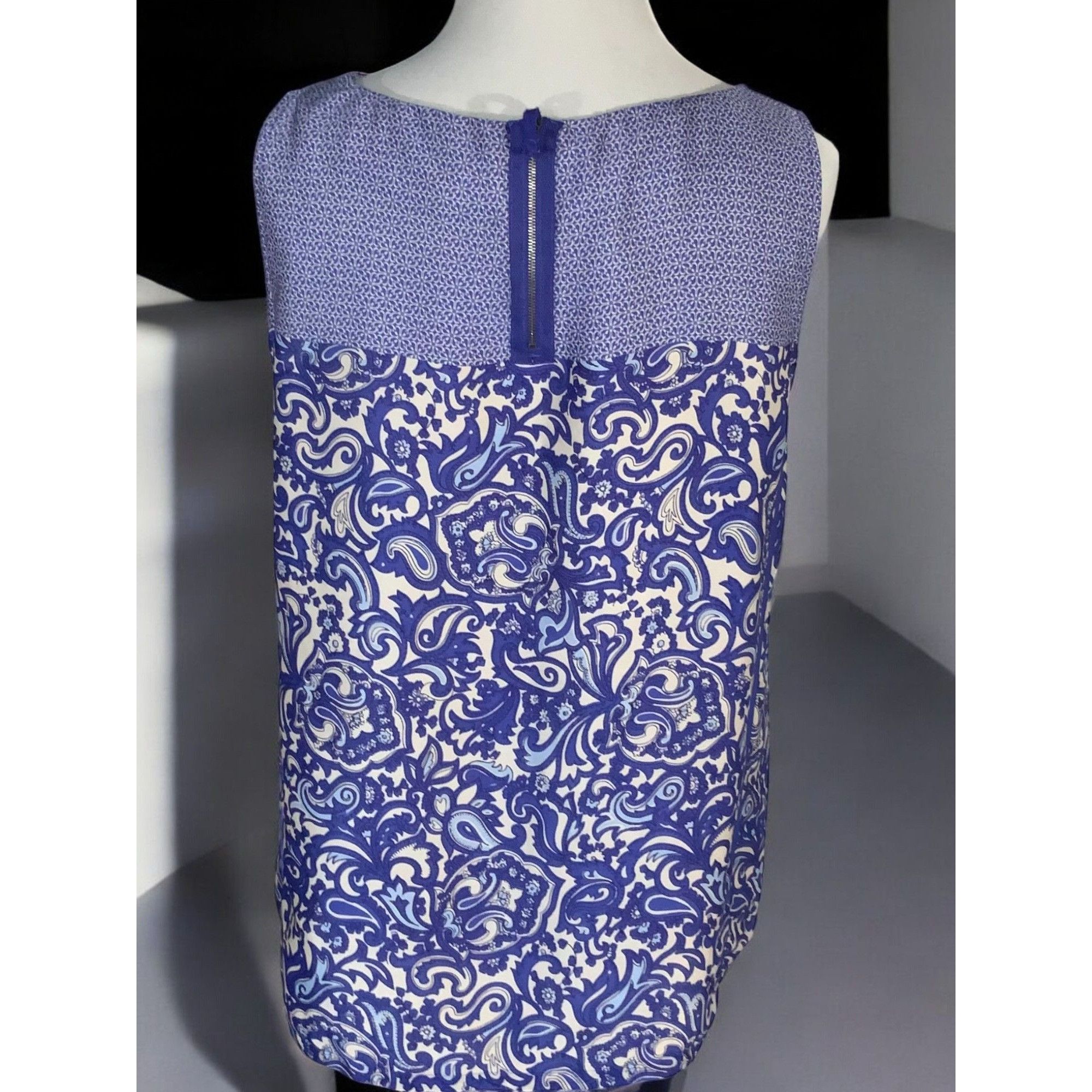 Loft Ann Taylor Loft Womens Lightweight Sleeveless Blouse Medium Size M / US 6-8 / IT 42-44 - 3 Thumbnail